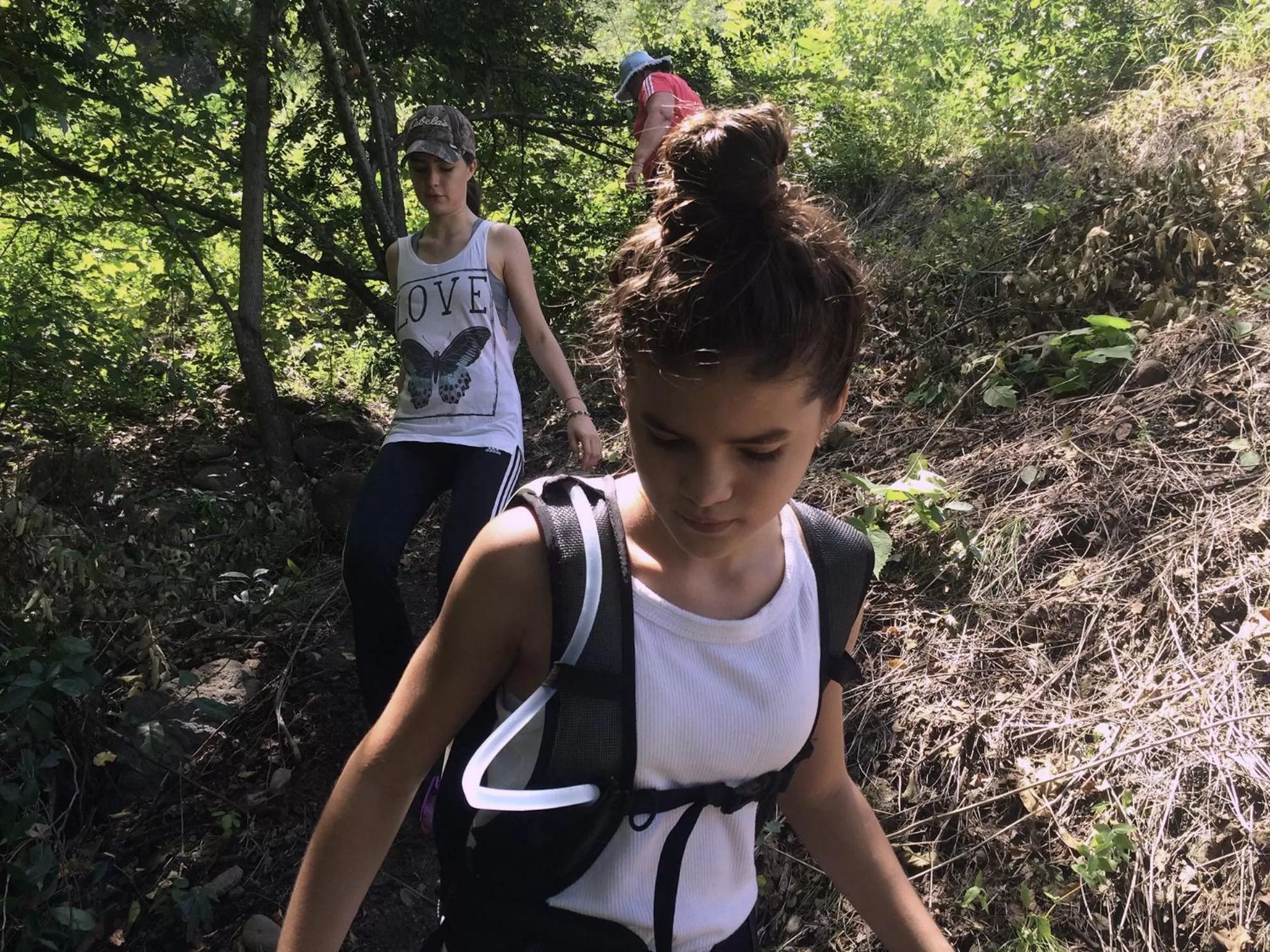 Hiking in Waka Hotel Rural