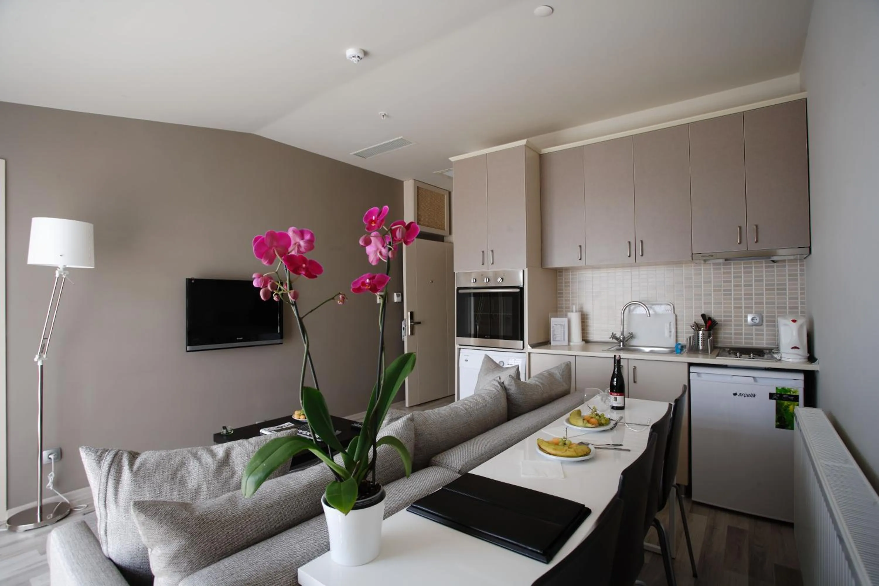 Kitchen or kitchenette in Home Stay Home Sisli