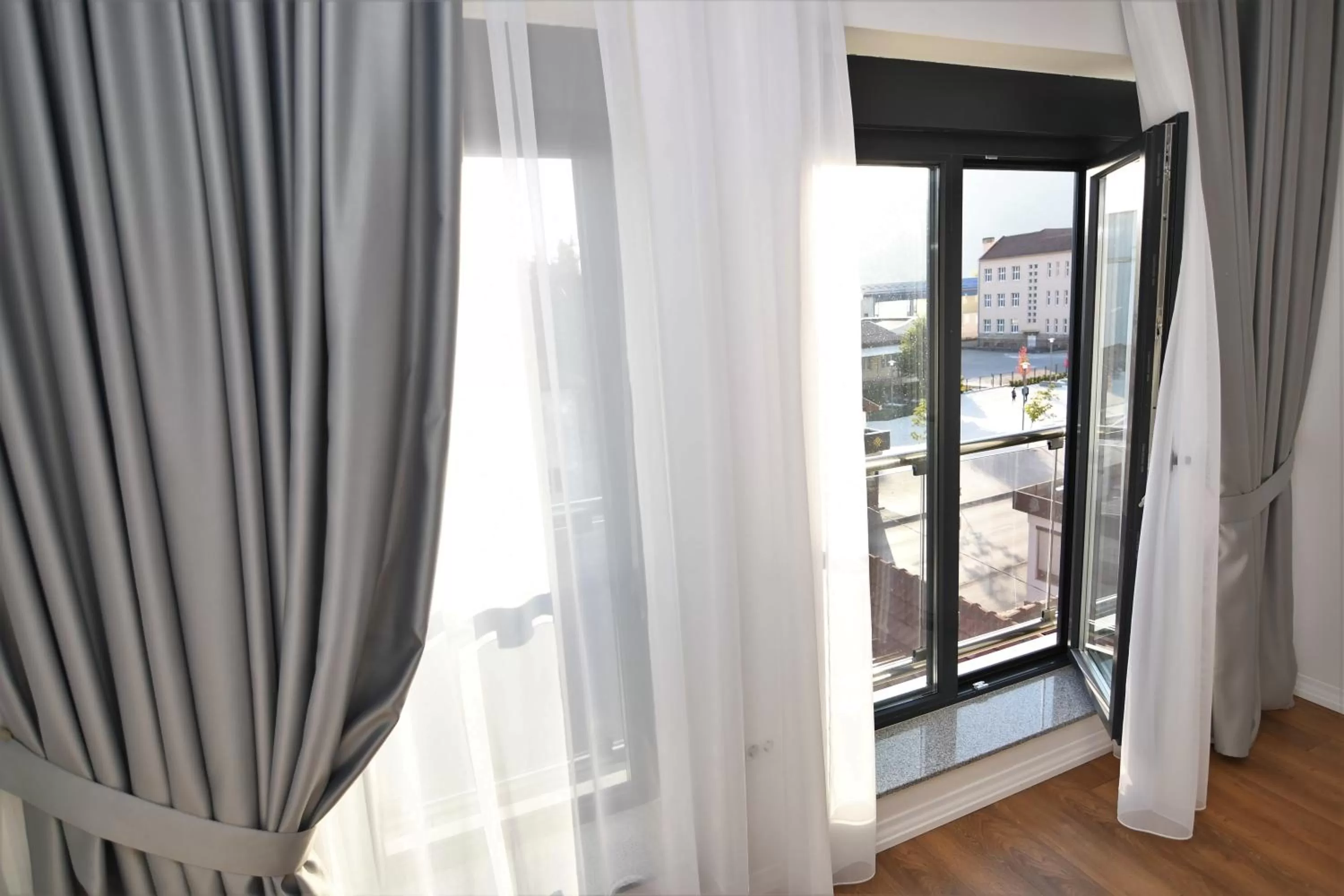 Elan Luxury Apartments & Rooms