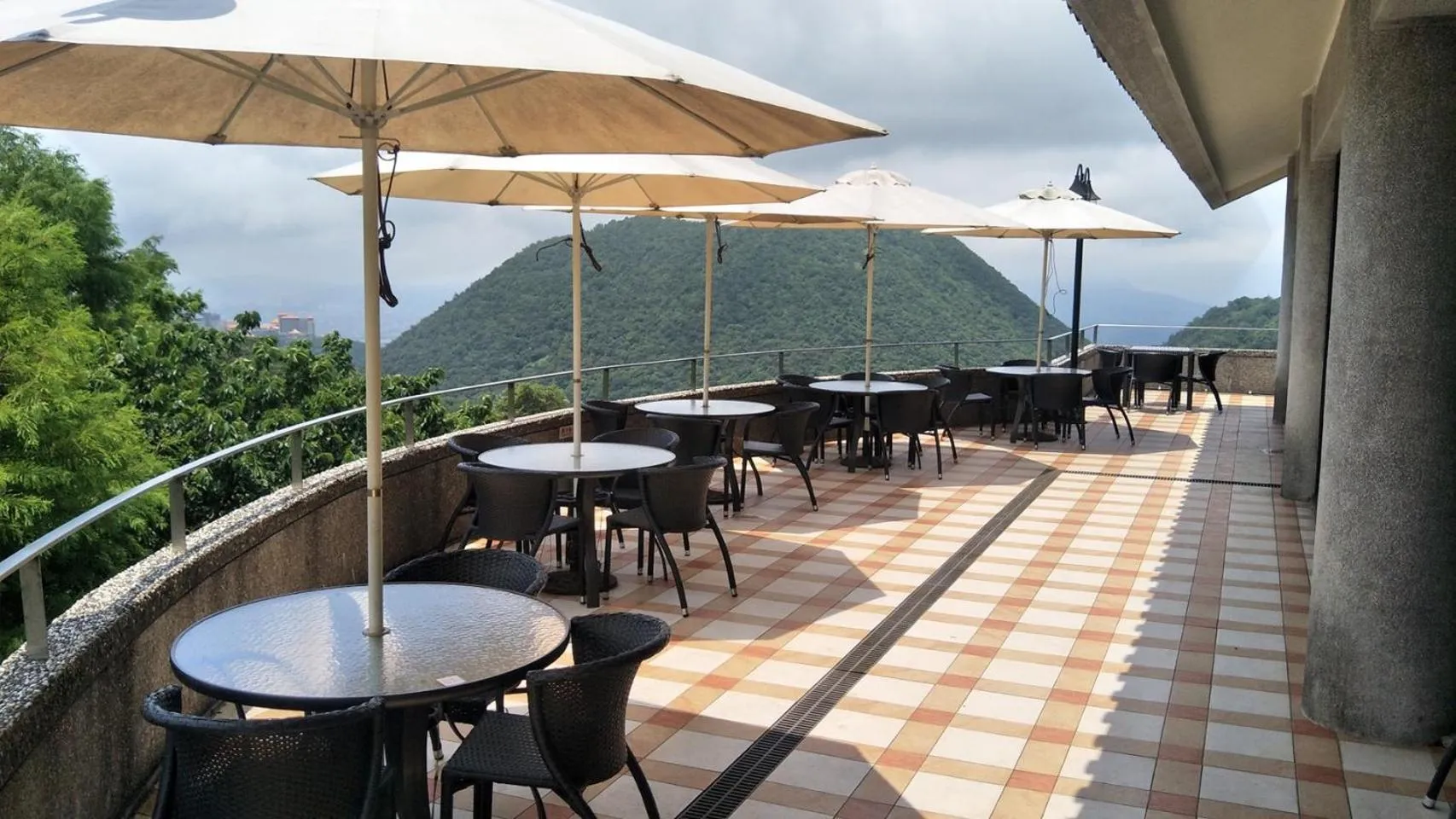 Restaurant/places to eat in Yanmin Hot Spring Resort