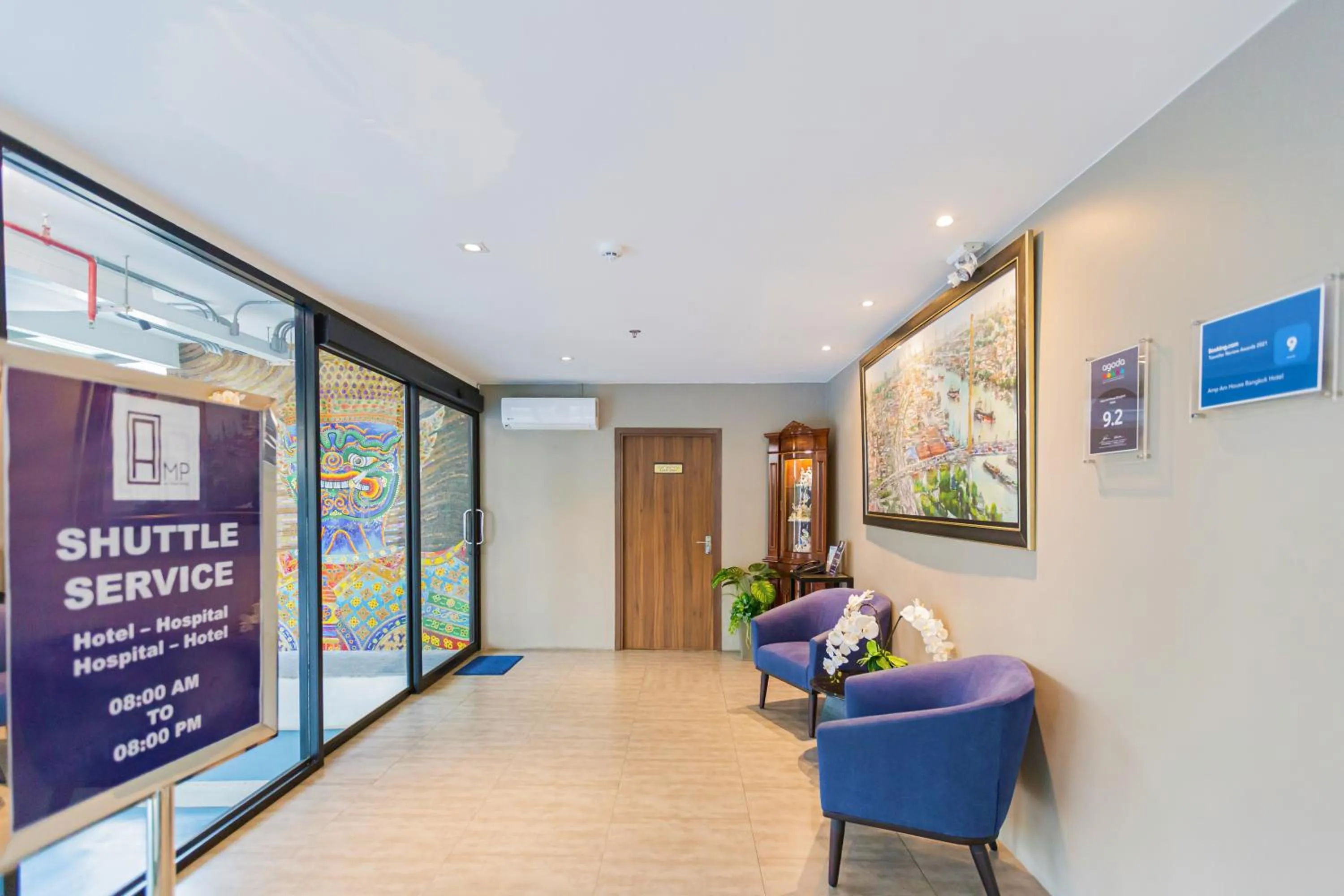 Facade/entrance in Amp Am House Bangkok Hotel