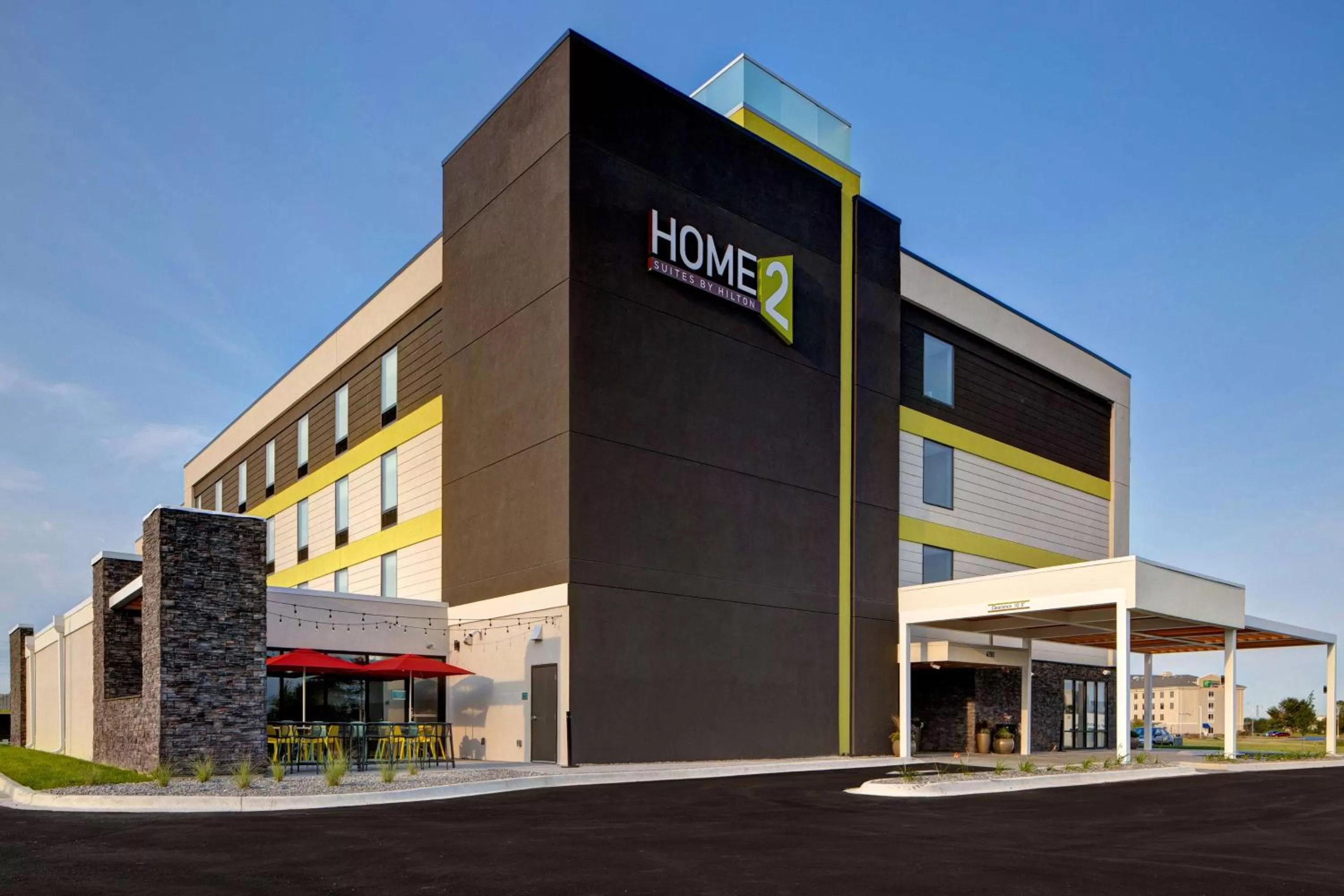 Property building in Home2 Suites By Hilton Loves Park Rockford