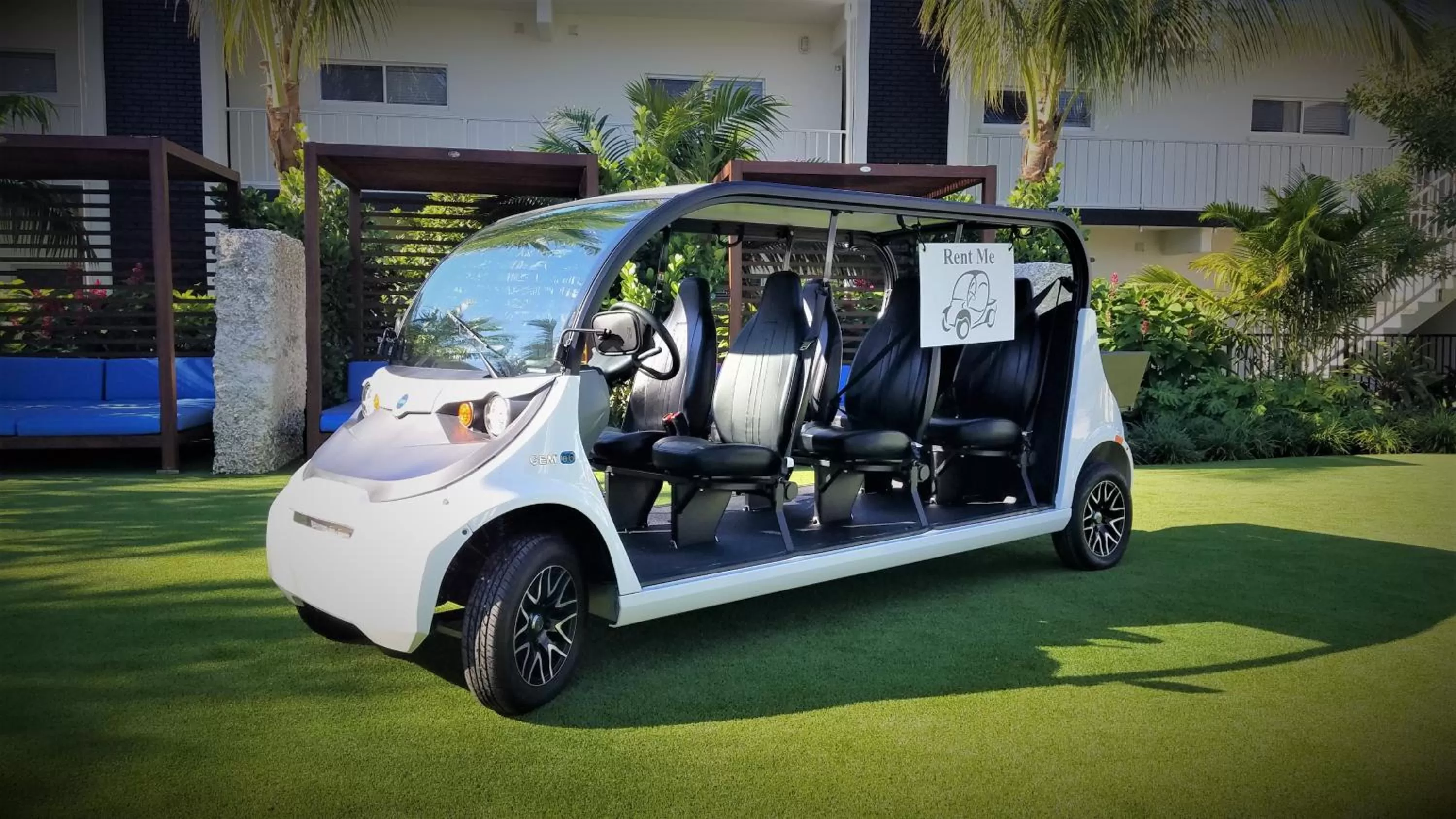 People in Bali Hai Beachfront Resort and Spa