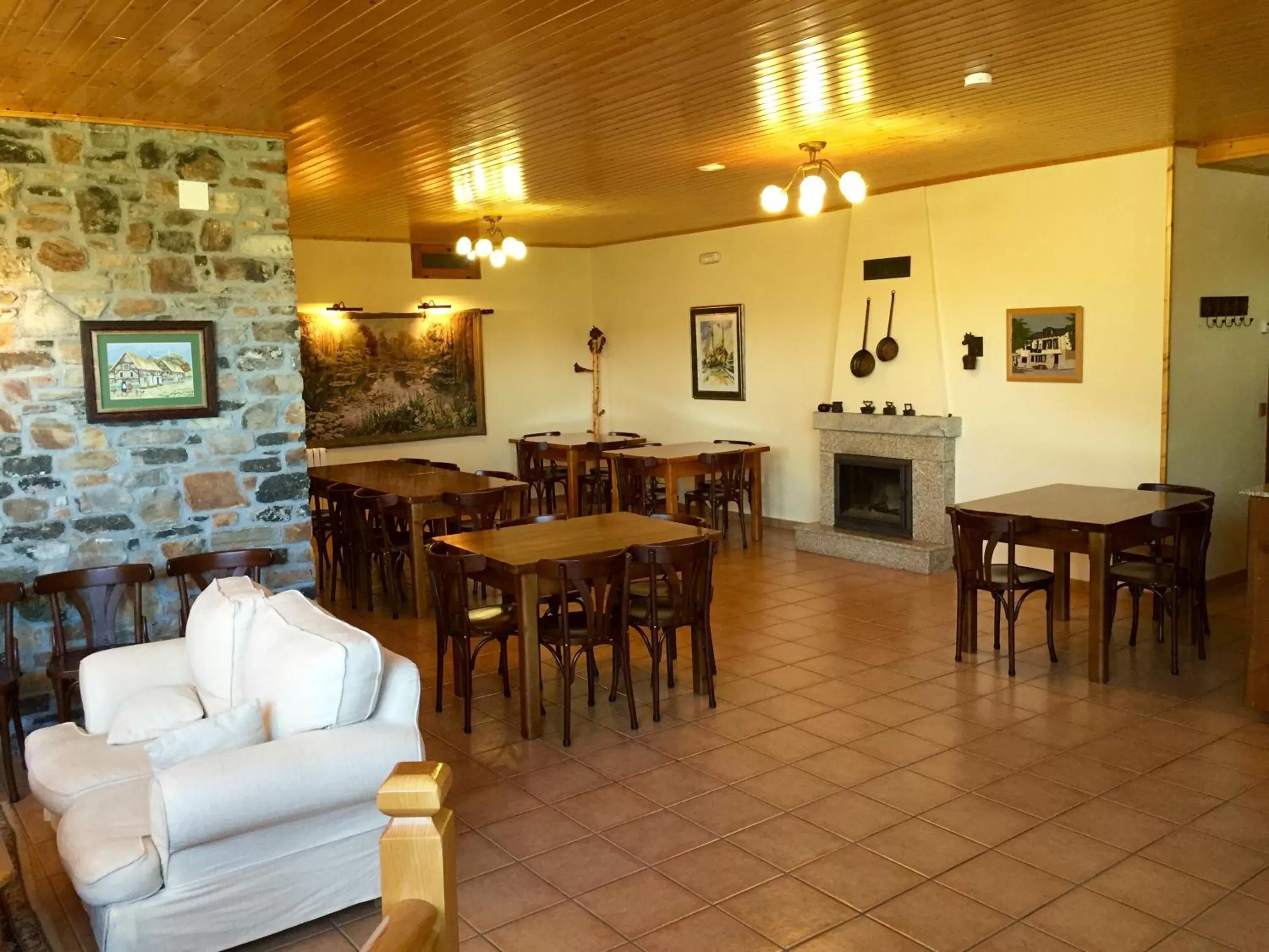 Restaurant/places to eat in Hotel Rural Casa Ana