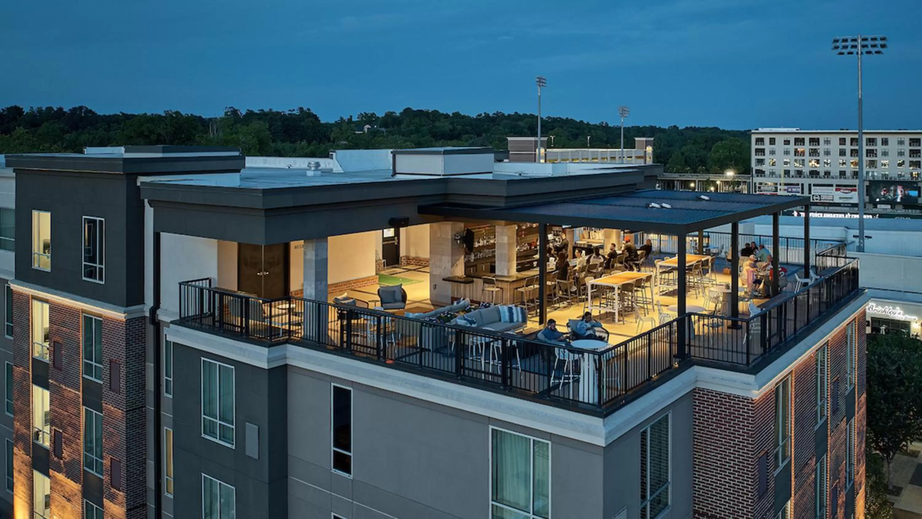 Lounge or bar in Crowne Plaza North Augusta, by IHG