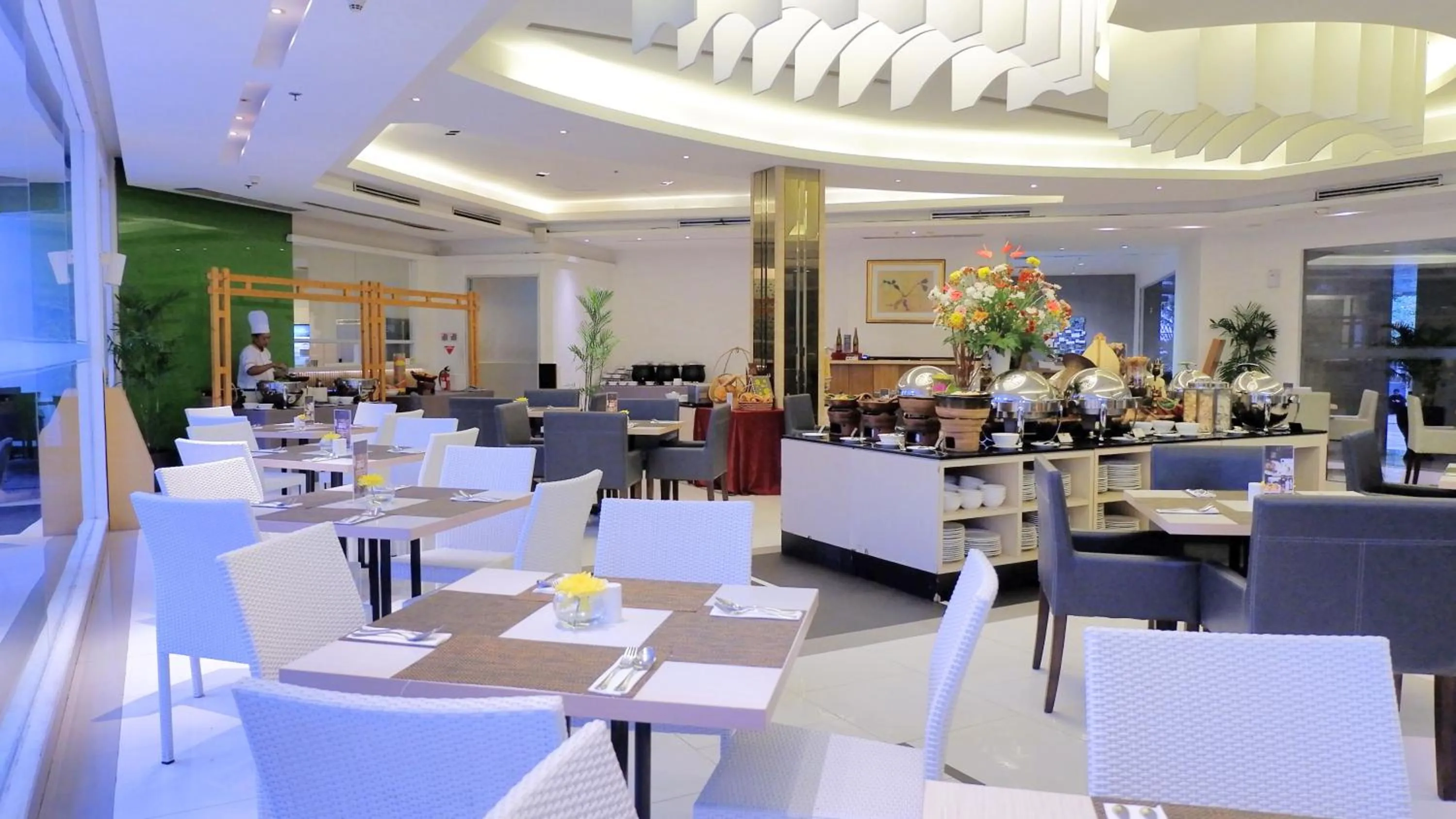 Restaurant/places to eat in eL Hotel Jakarta