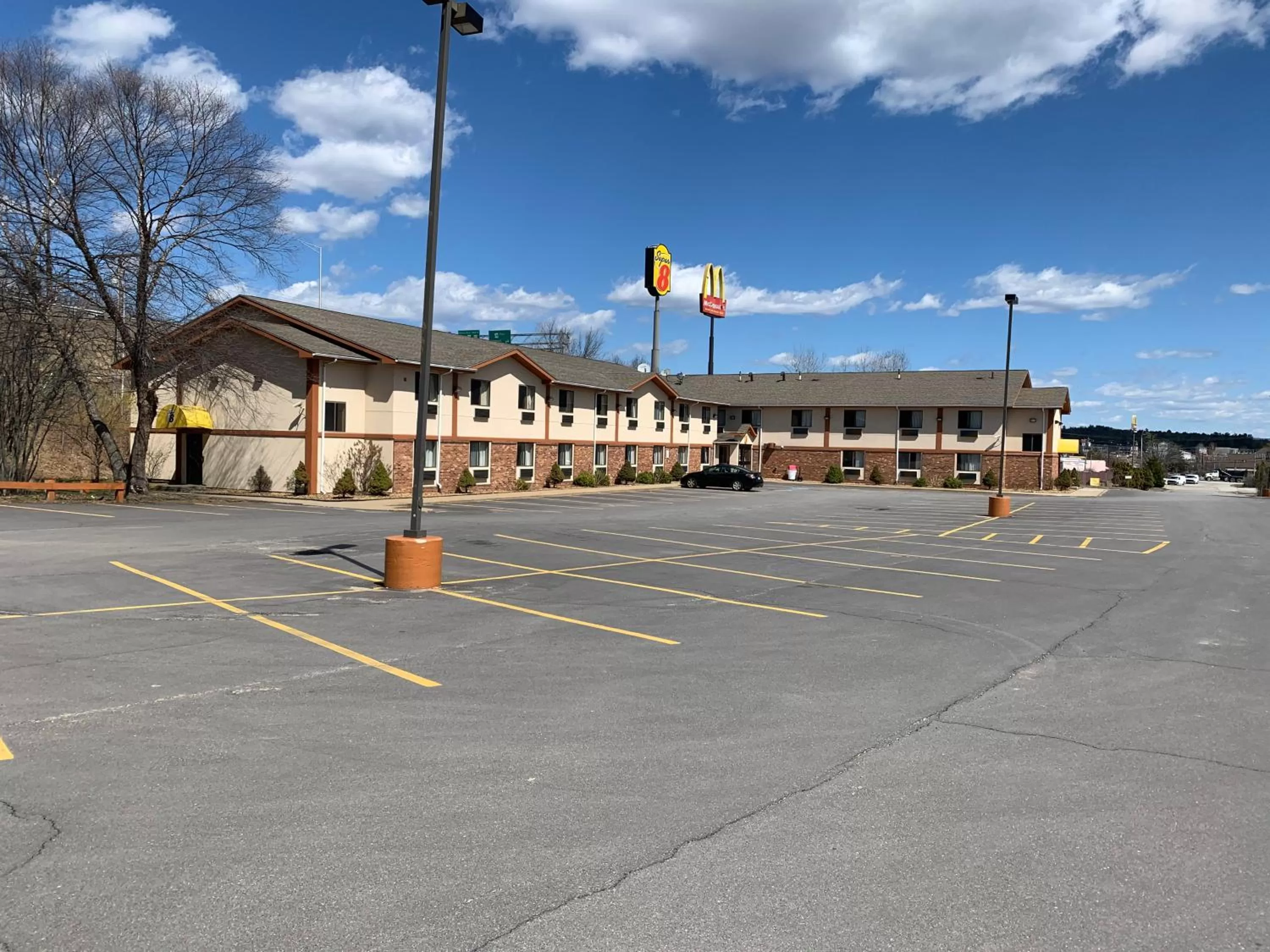 Property building in Super 8 by Wyndham Tilton/Lake Winnipesaukee