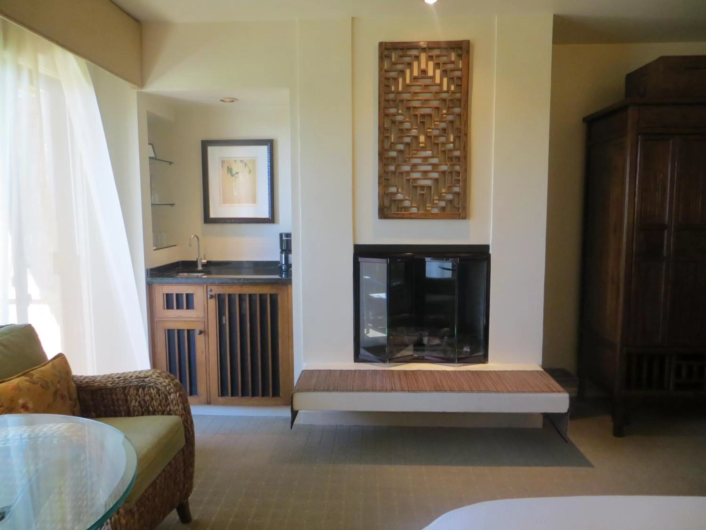 Decorative detail, Bed in Tradewinds Carmel