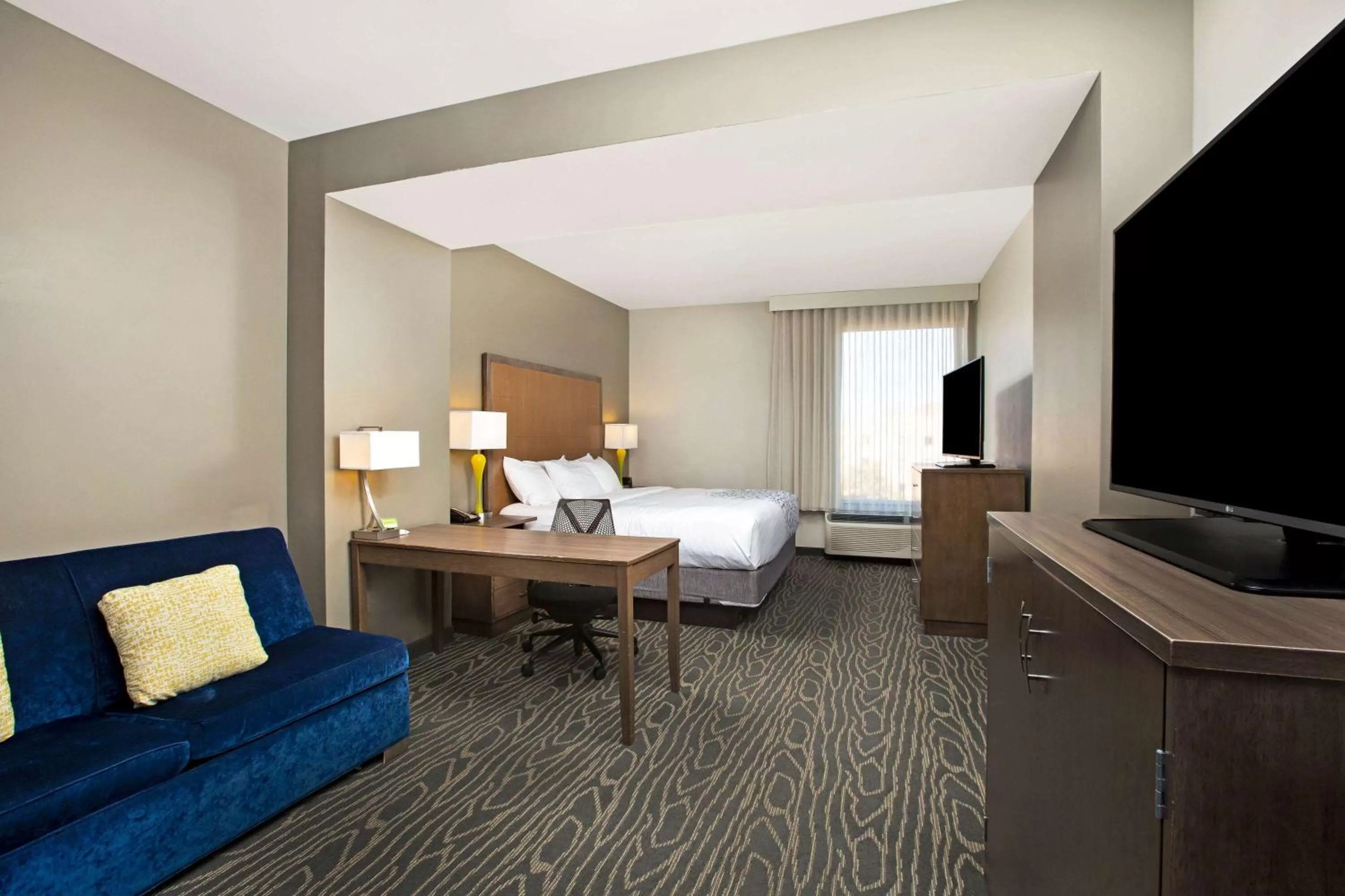 Photo of the whole room in La Quinta by Wyndham Page at Lake Powell