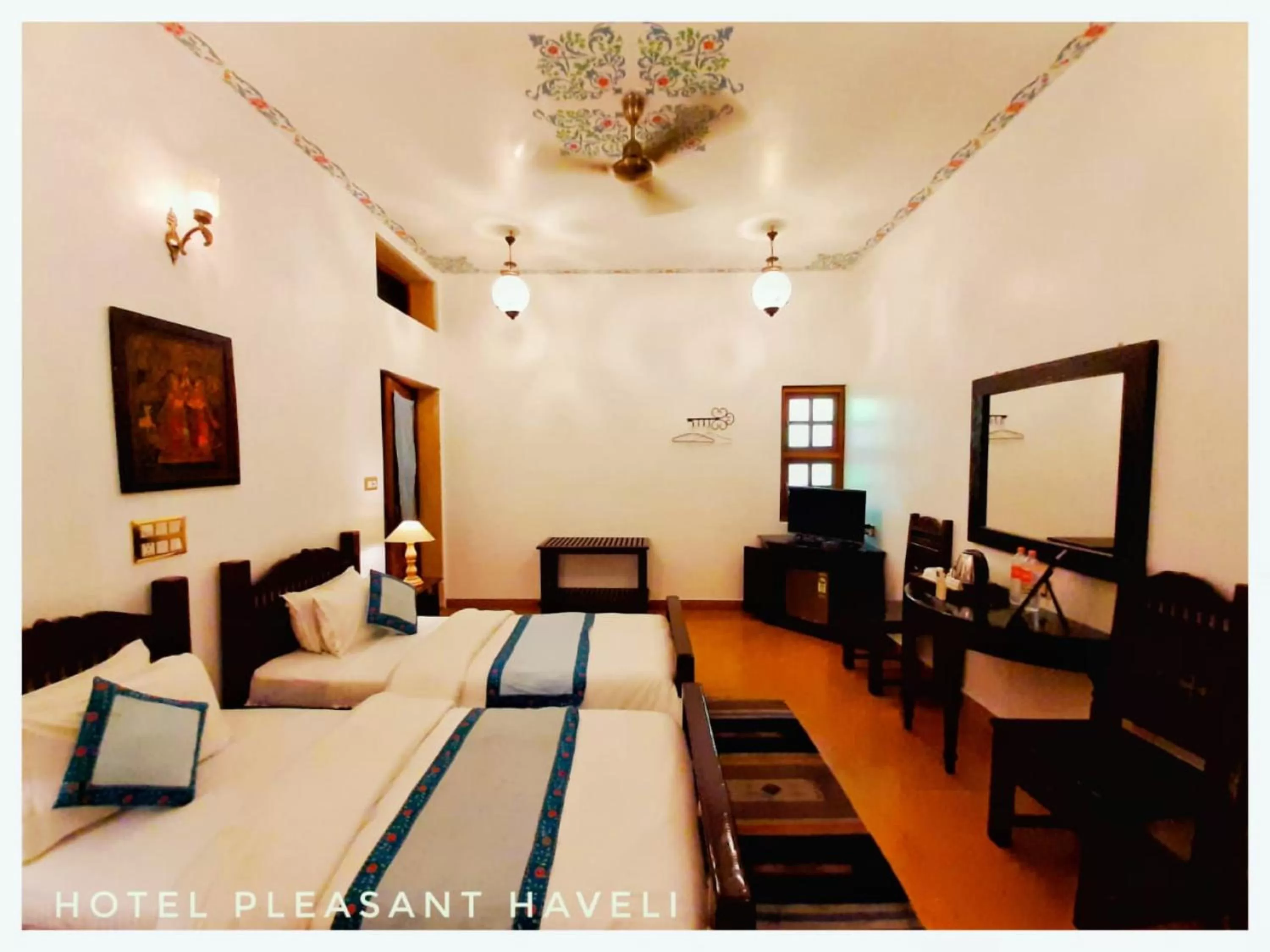 Bed in Hotel Pleasant Haveli - Only Adults