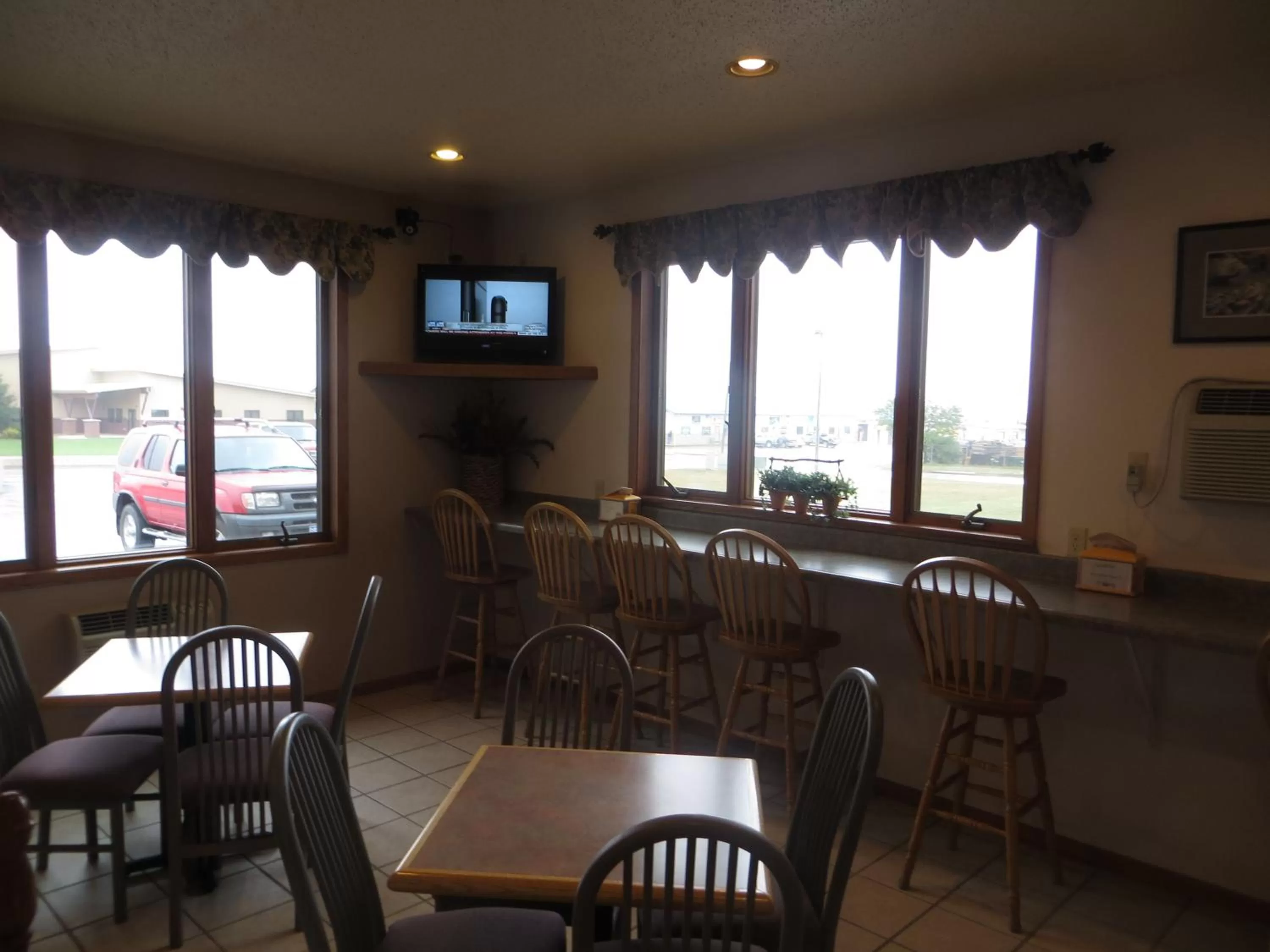 Restaurant/places to eat in Super 8 by Wyndham Spearfish