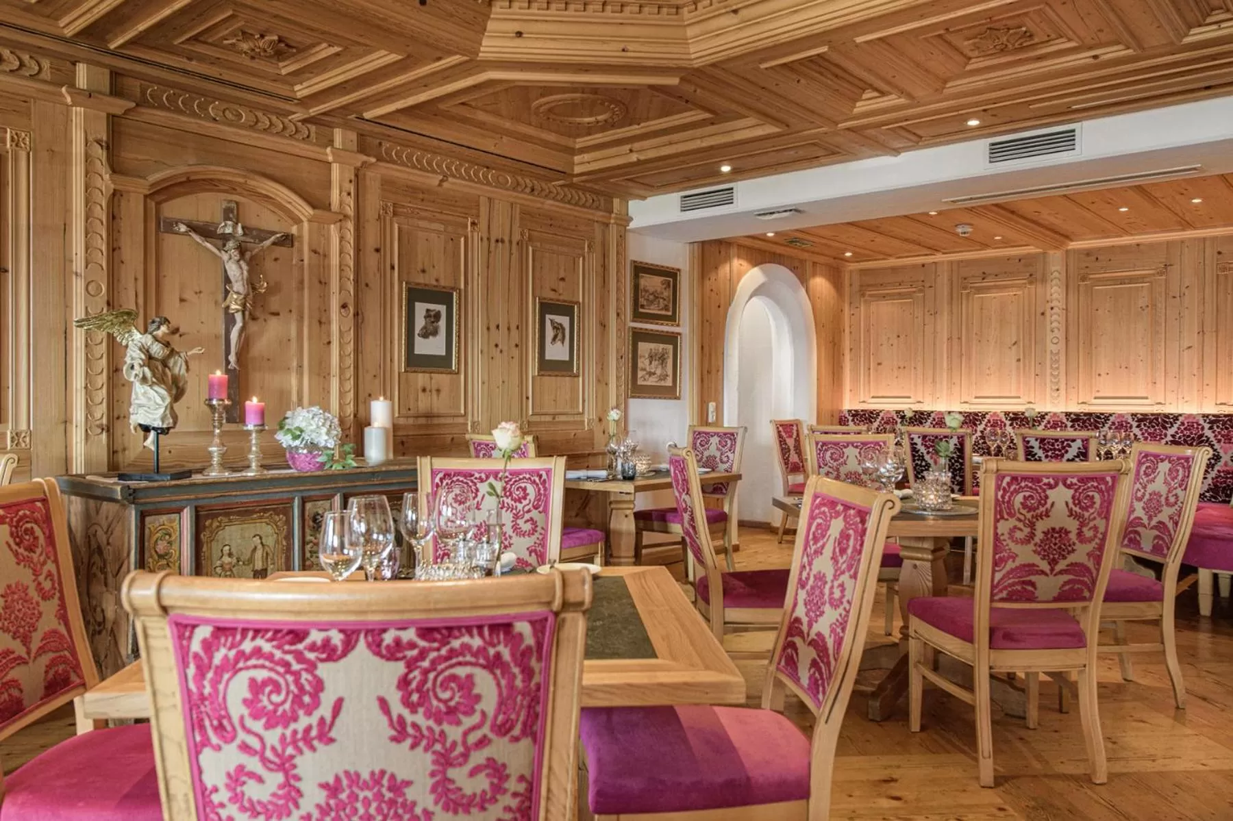 Restaurant/places to eat in Alpines Lifestyle Hotel Tannenhof
