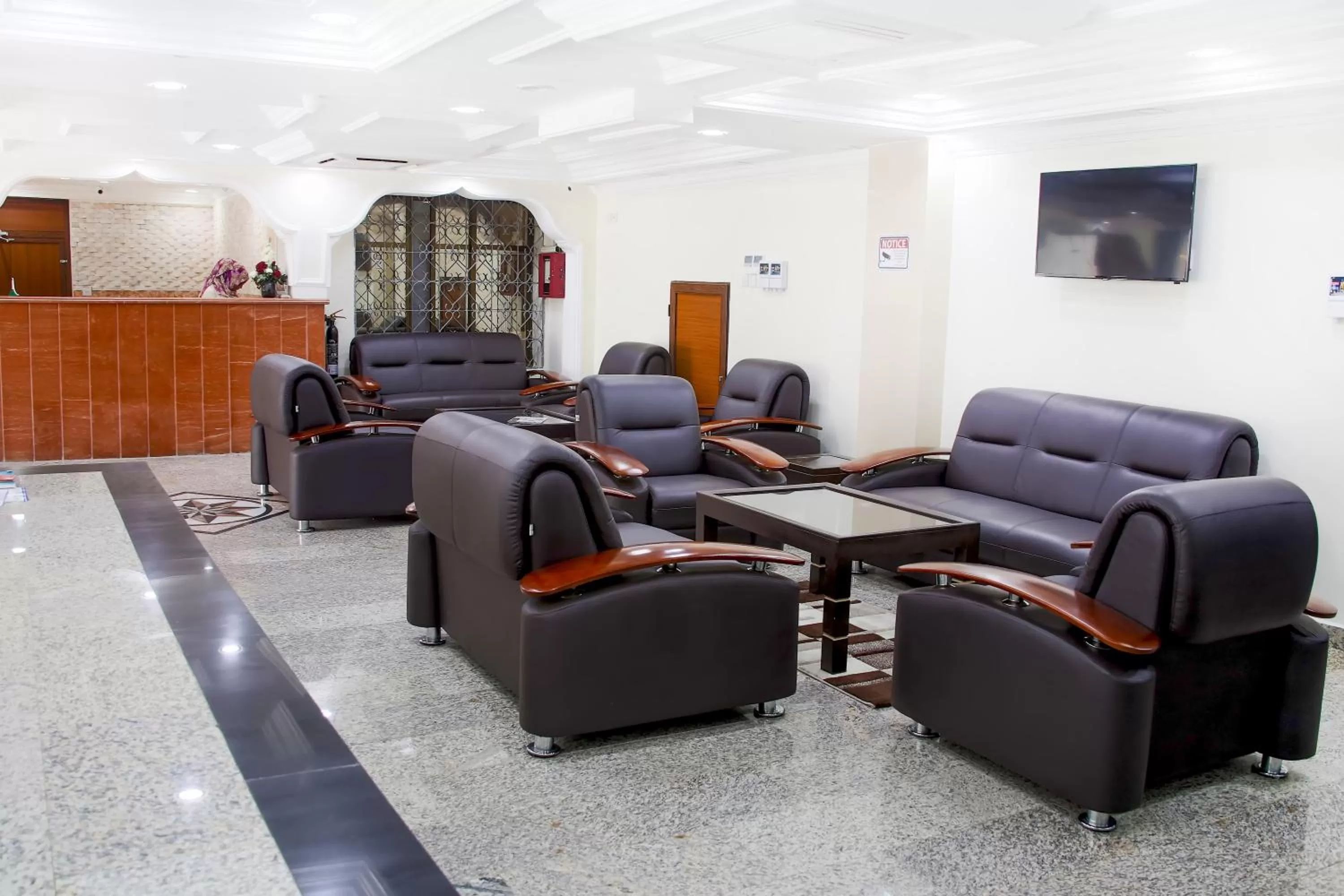 TV and multimedia in Sleep Inn Hotel - Kariakoo