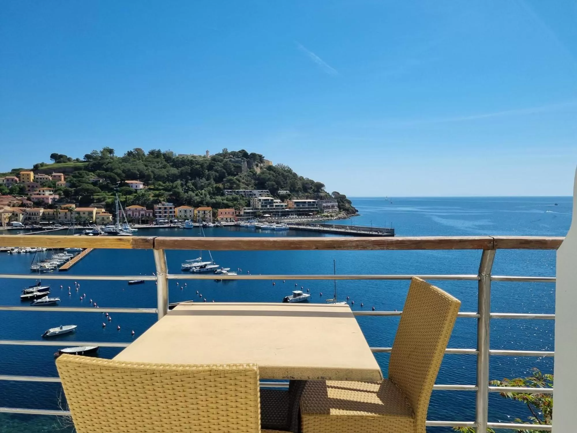 Balcony/Terrace in Hotel Plaza