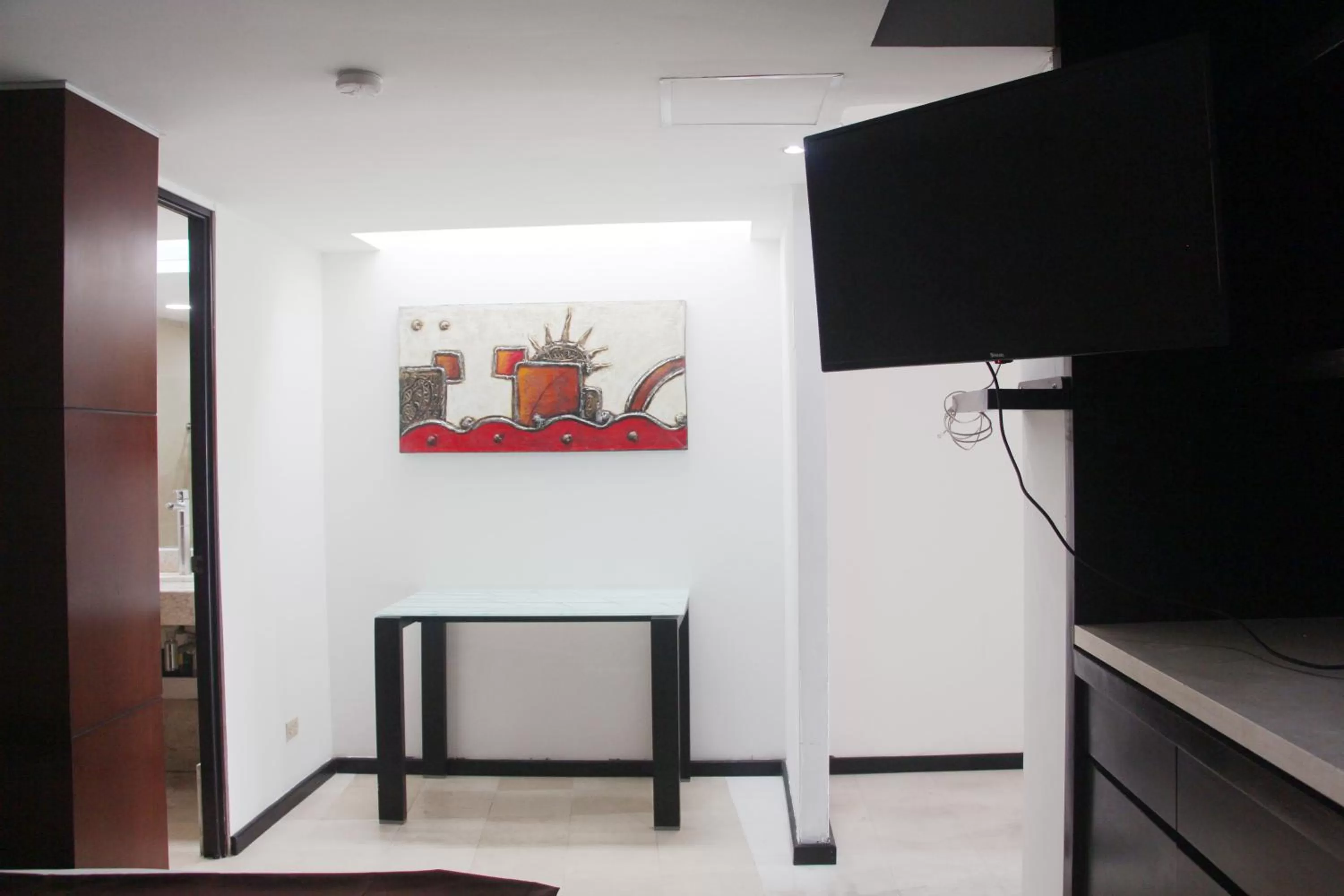 TV and multimedia, TV/Entertainment Center in Hotel & Hostal Casa de Luz Cancun