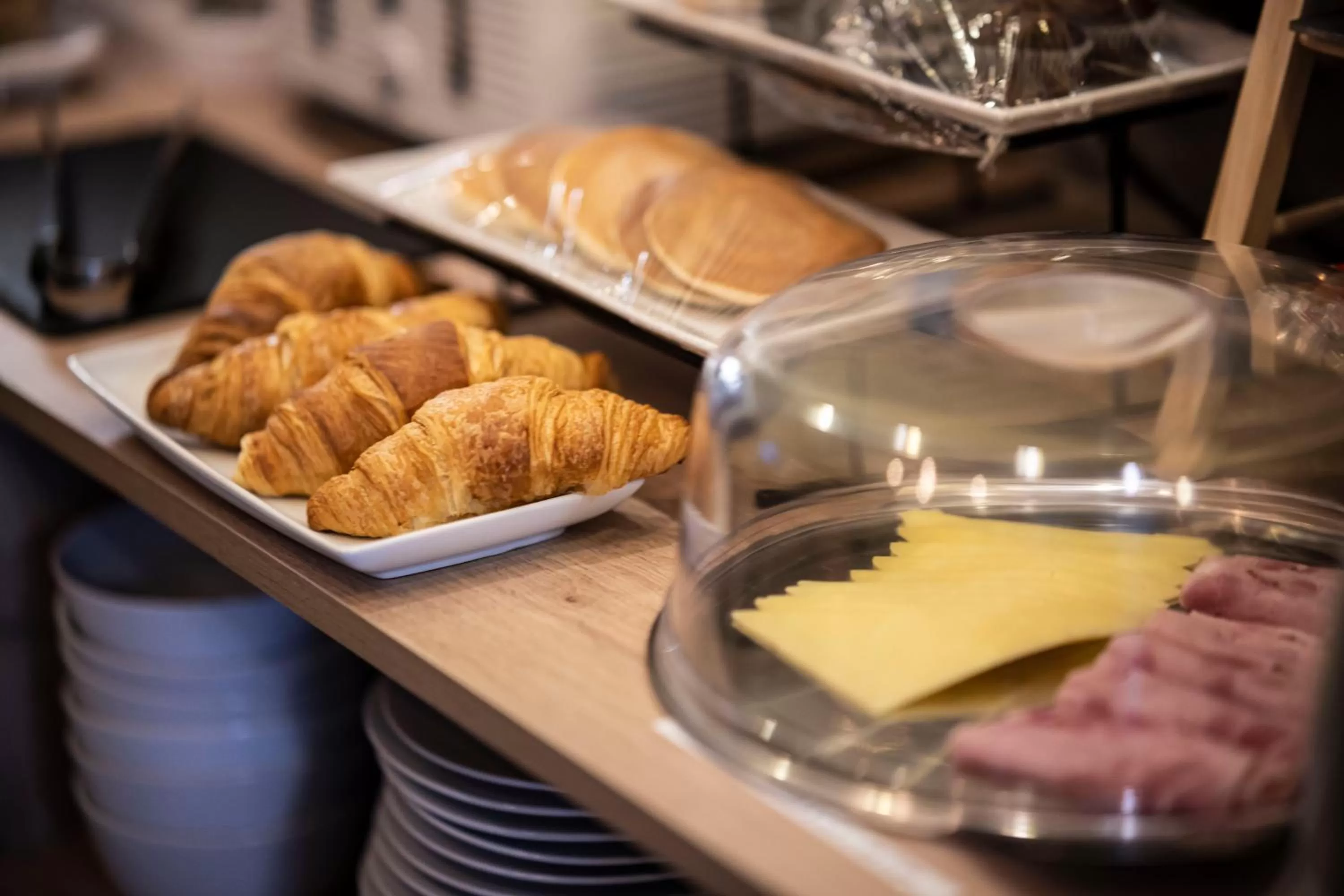 Breakfast in Number 11 by the Warren Collection