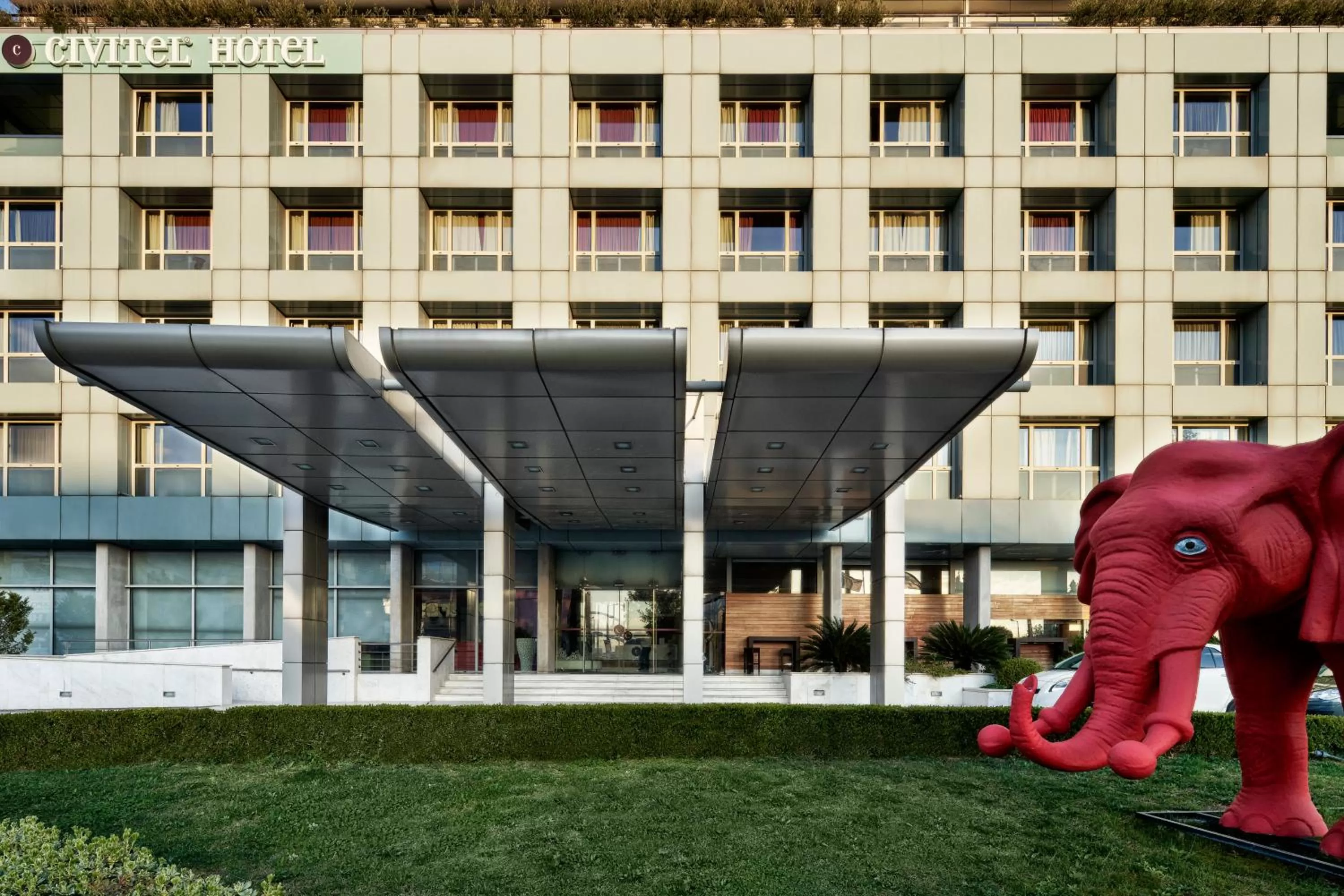 Facade/entrance, Property Building in Civitel Olympic