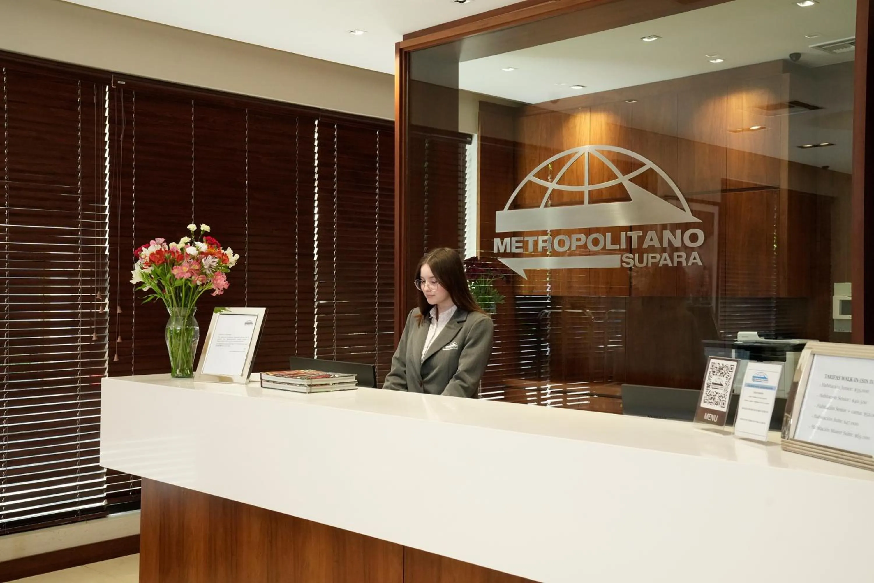 Lobby or reception in Hotel Metropolitano Supara