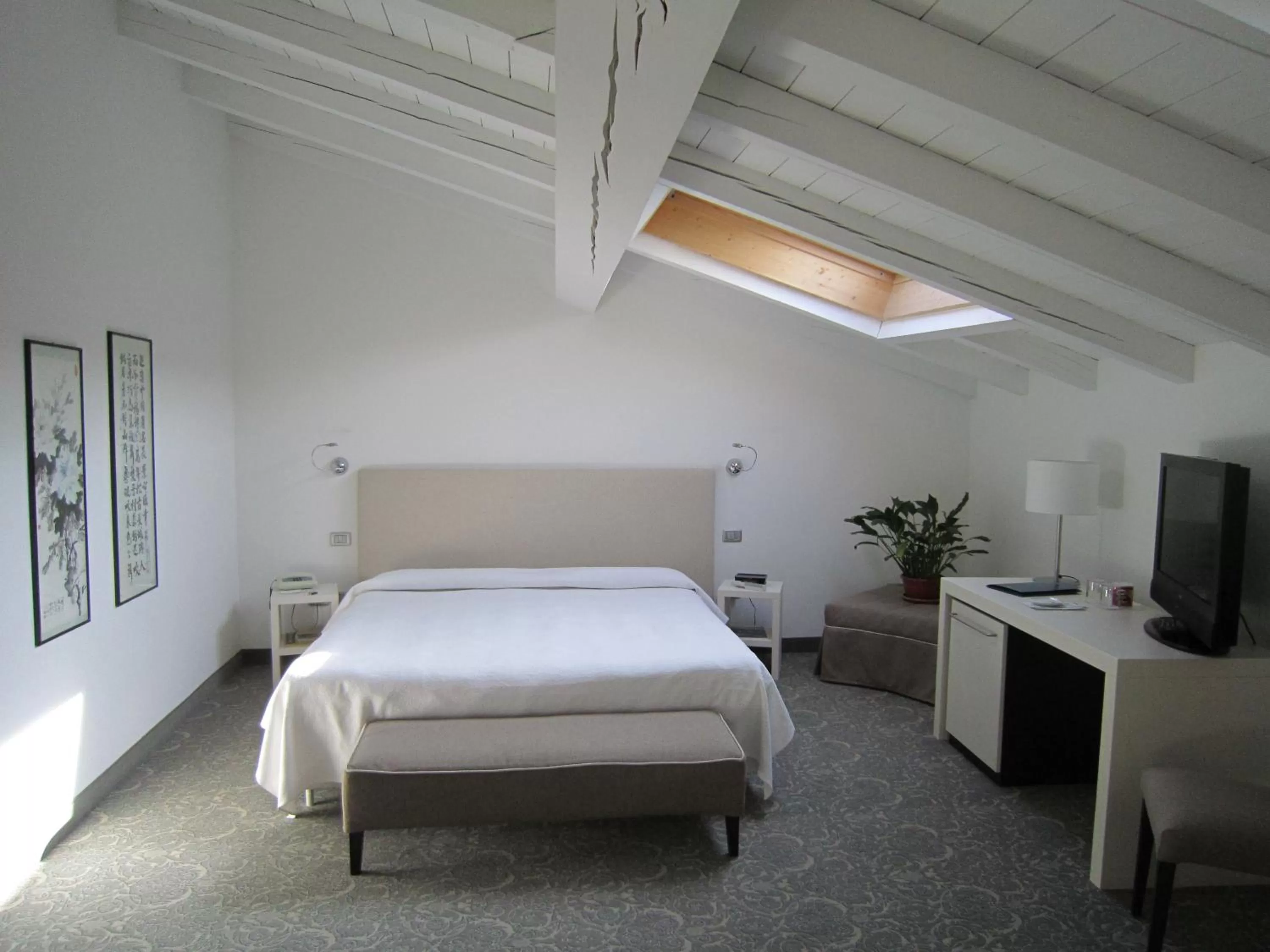 Bed in Albergo Accademia