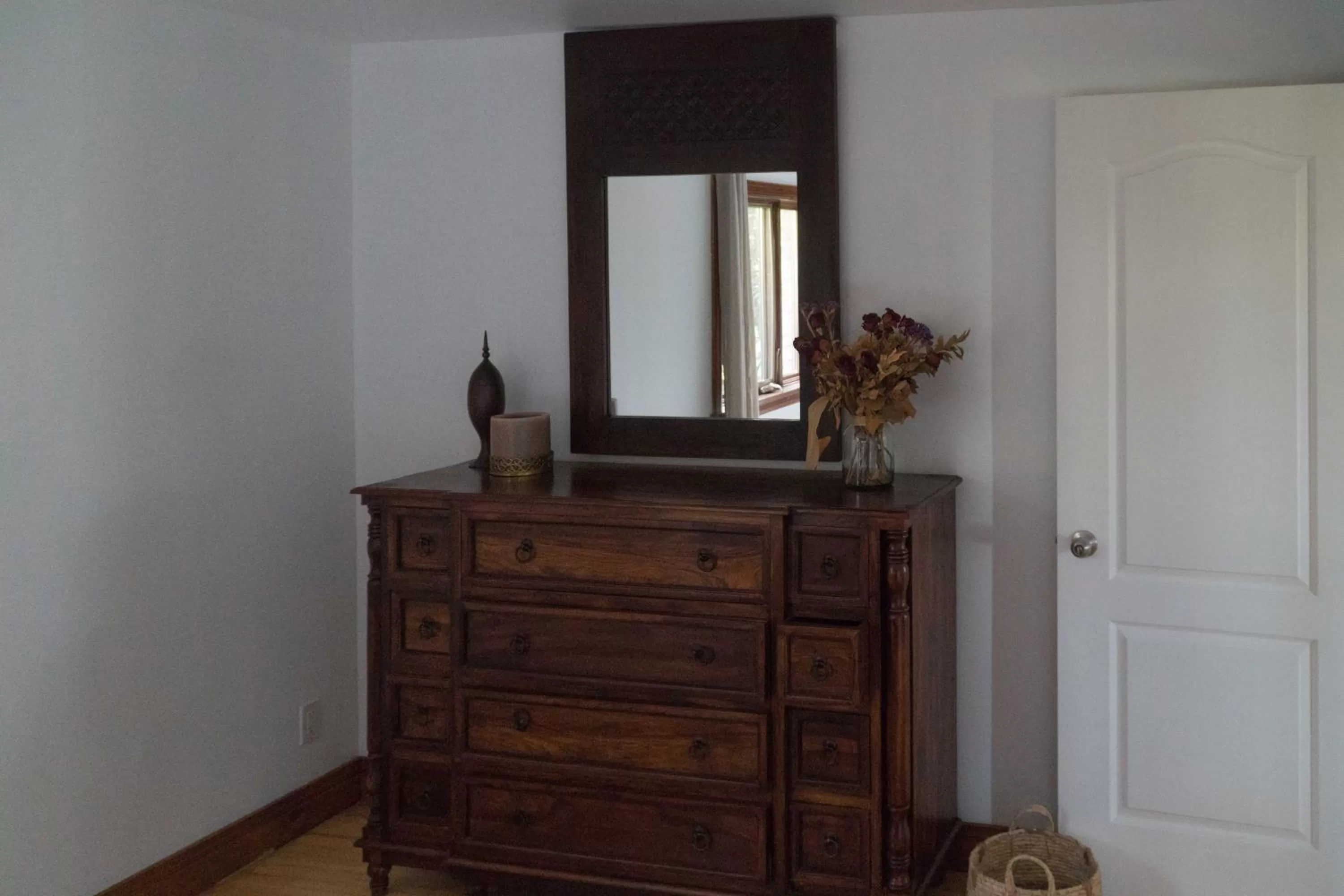 Bedroom, TV/Entertainment Center in Gite O'bordeleau