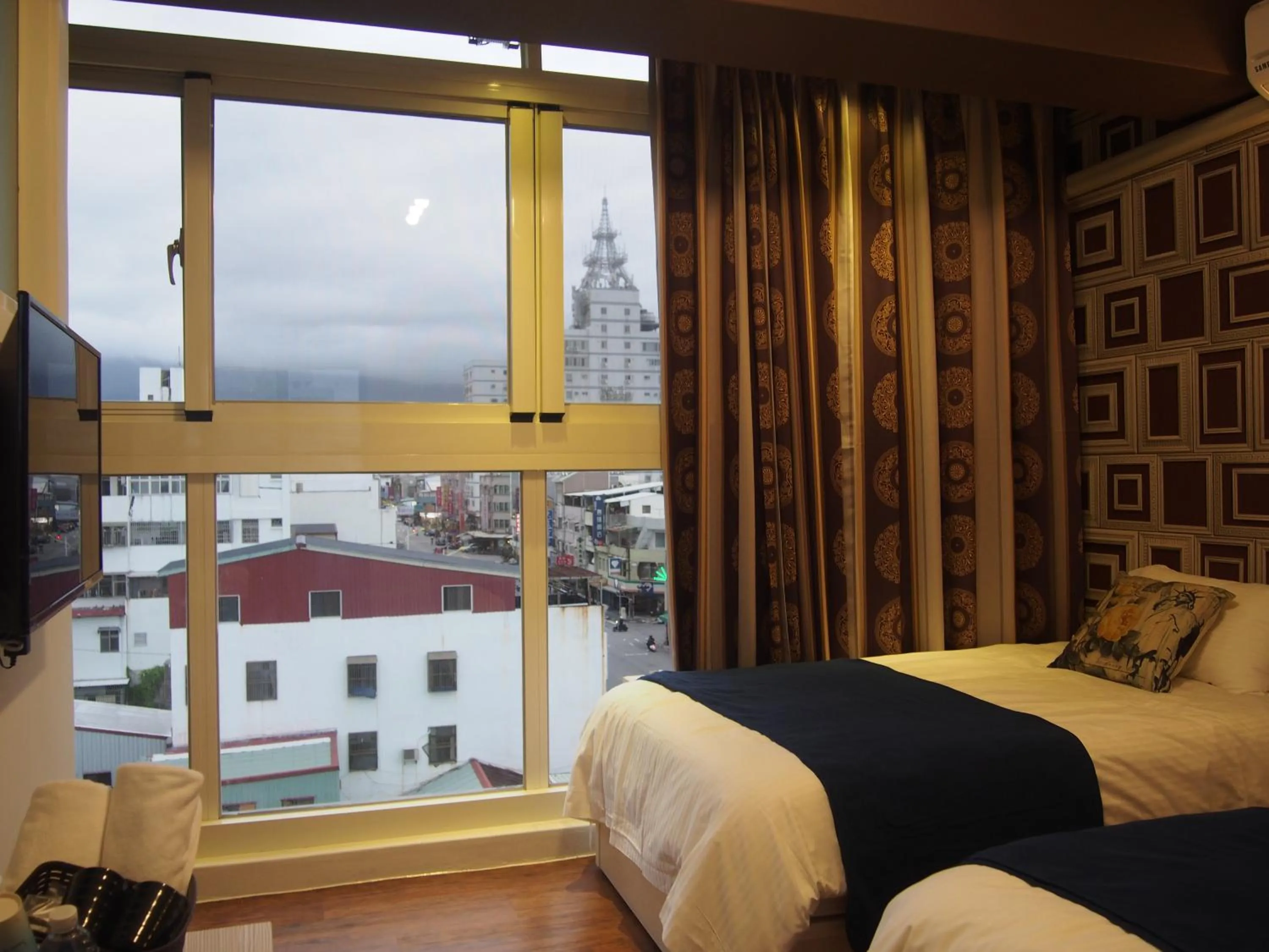 Street view, Bed in Successful 168 B&B