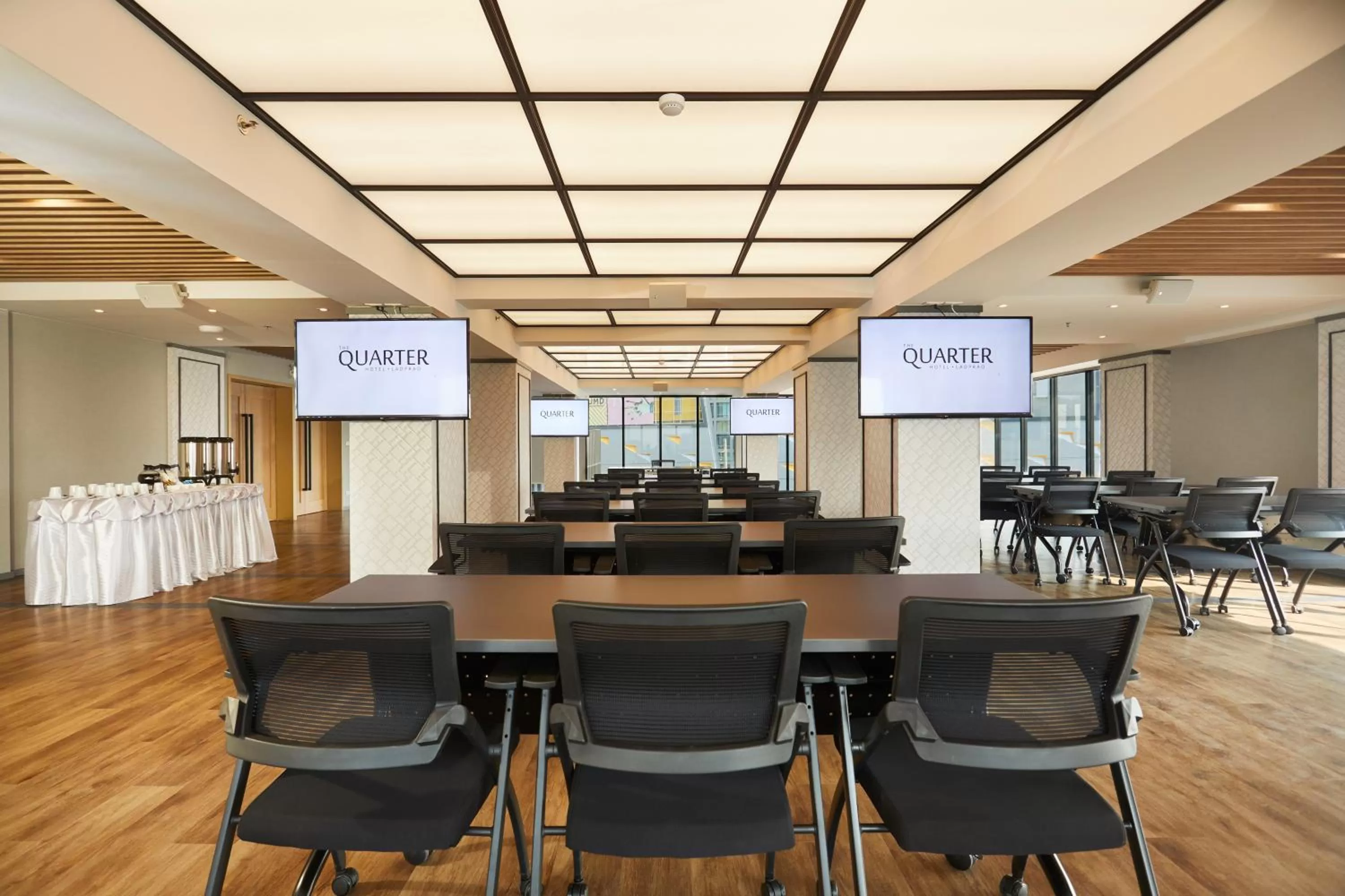 Meeting/conference room in The Quarter Ladprao by UHG