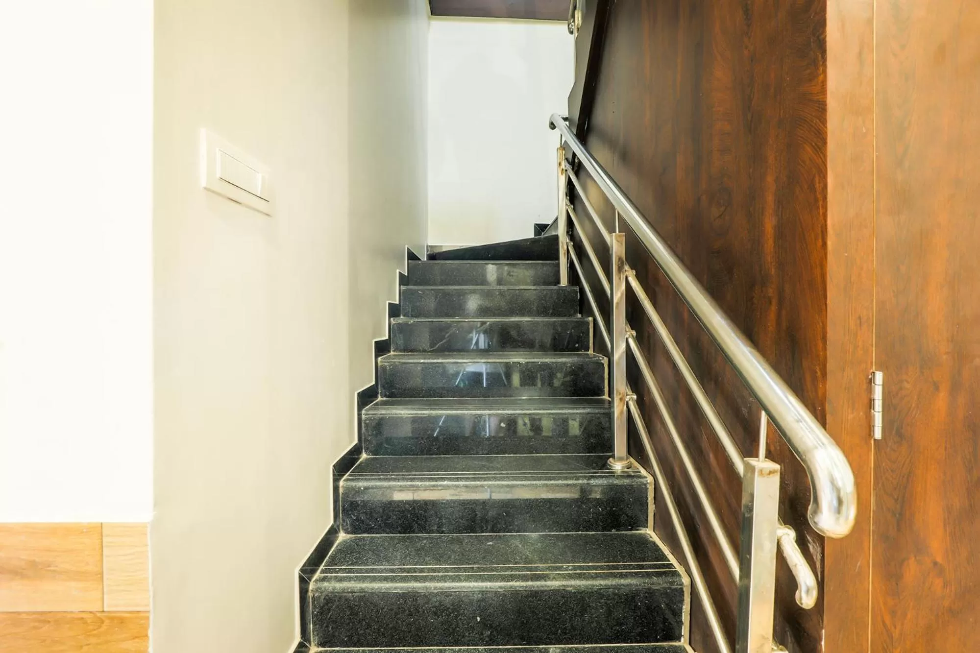 Lobby or reception in FabExpress Adore Inn - Nr Mumbai International Airport