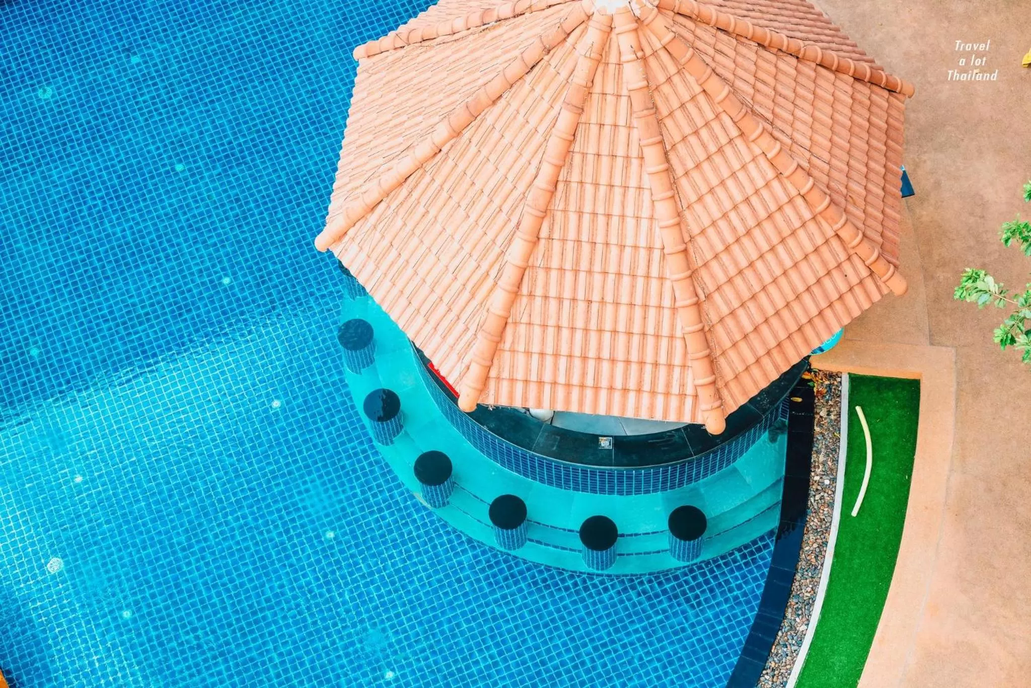 Swimming pool in Centara Pattaya Hotel