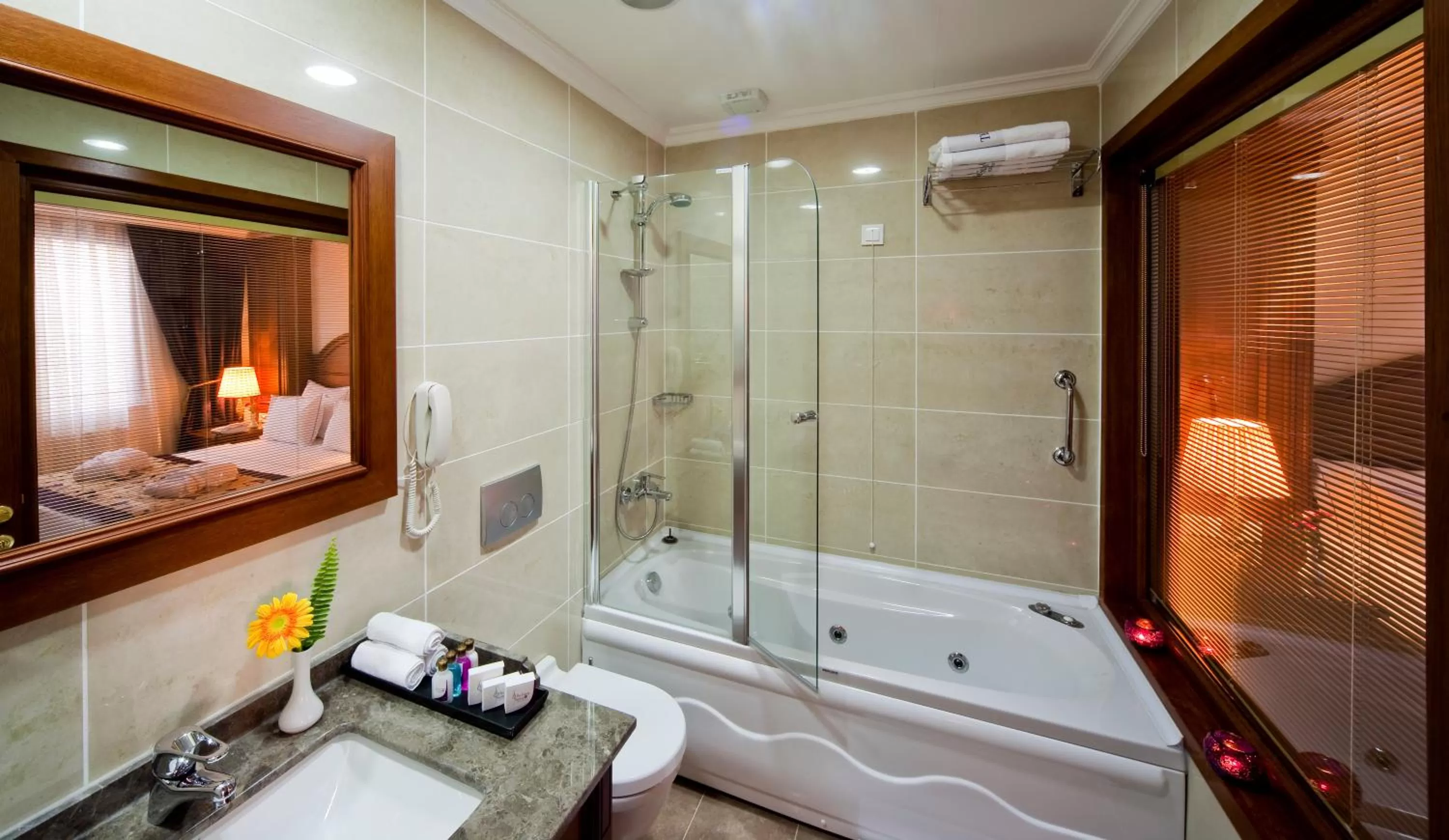 Bathroom in GLK PREMIER The Home Suites & Spa
