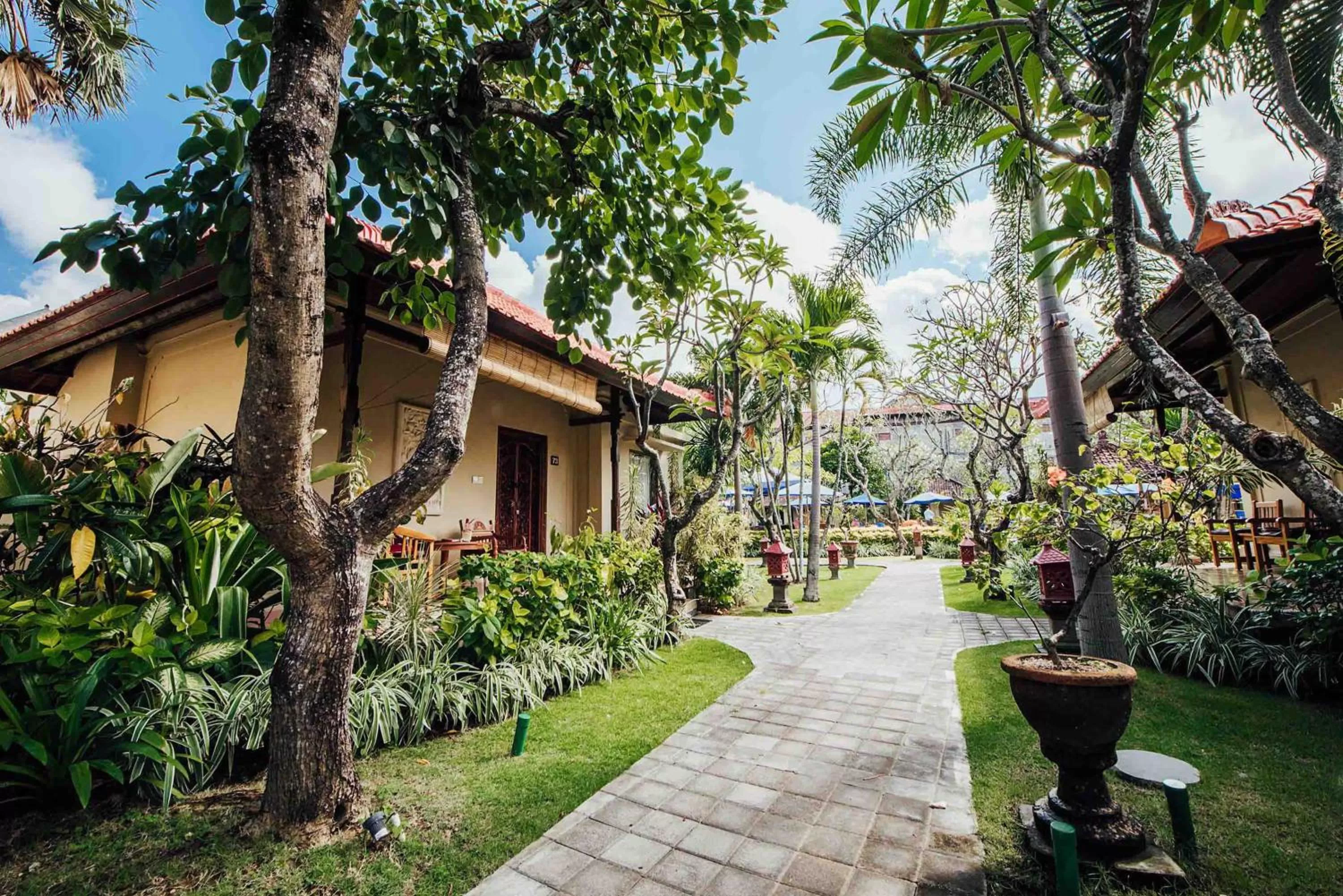 Garden in Kuta Puri Bungalows, Villas and Resort