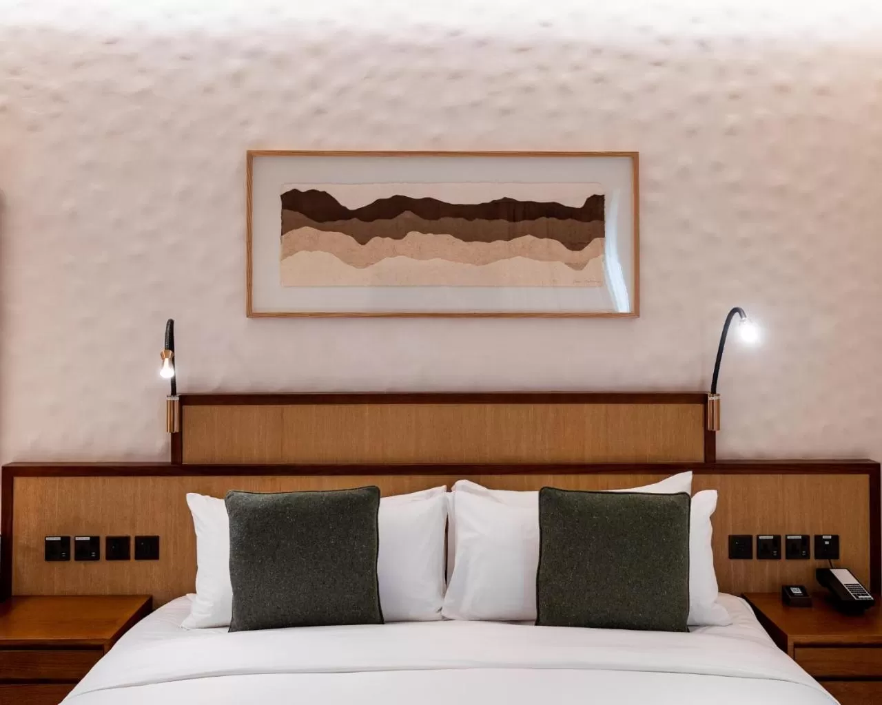 Bedroom, Bed in ERTH Abu Dhabi Hotel