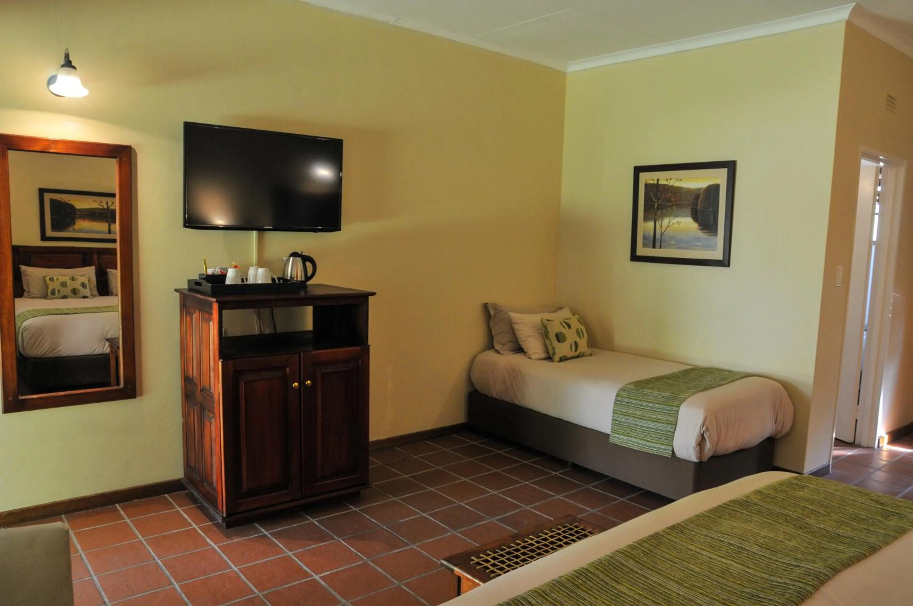 Bedroom, Bed in Tzaneen Country Lodge