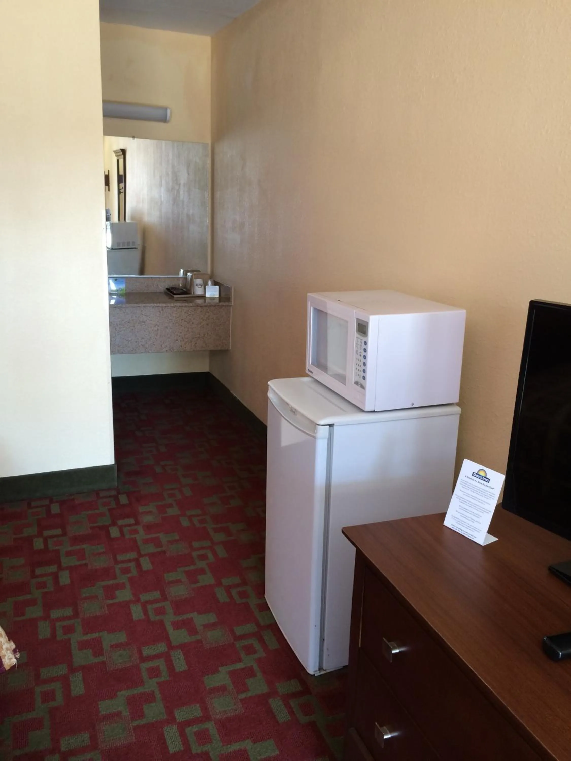 Standard King Room - Smoking in Days Inn by Wyndham Elizabeth City
