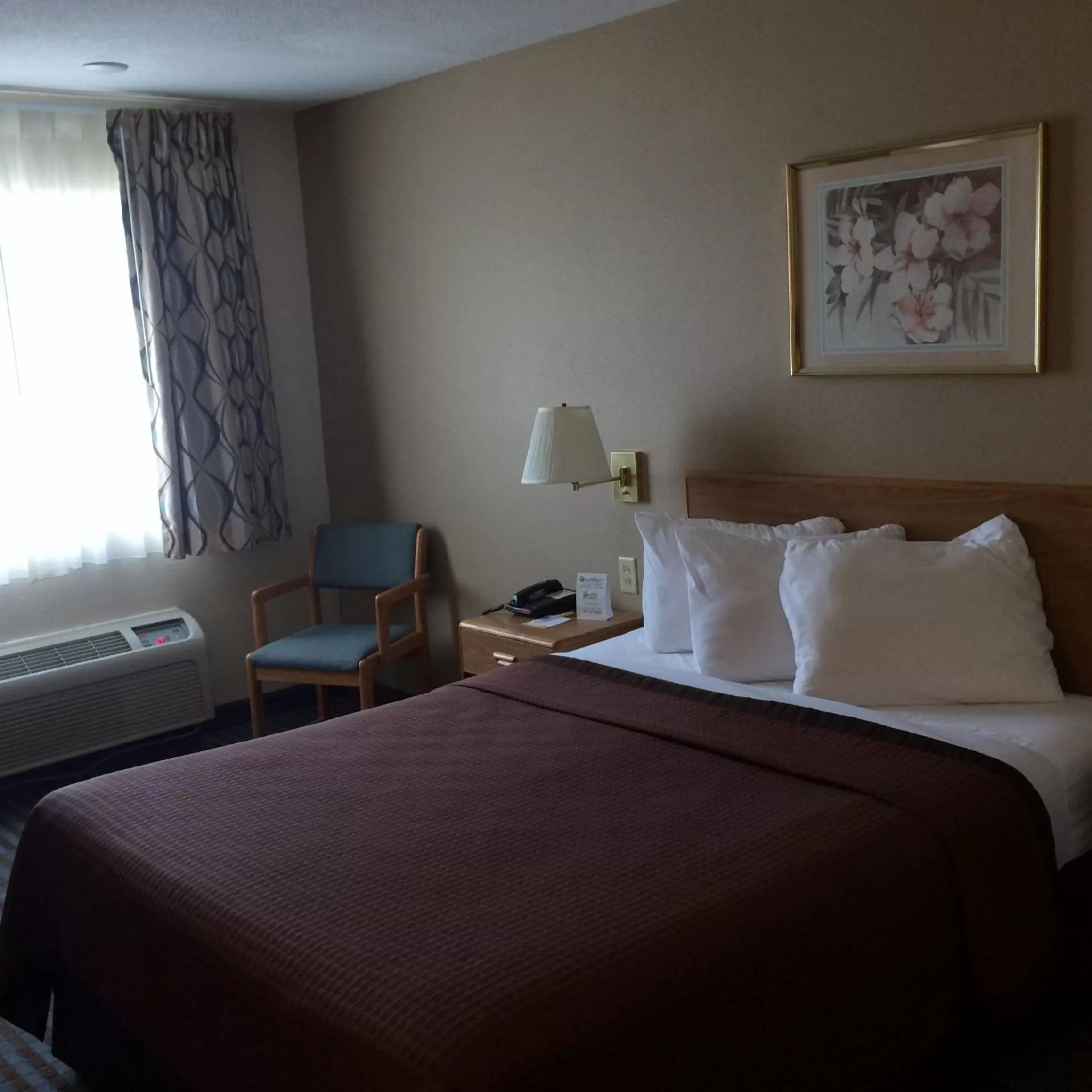Bed in Days Inn by Wyndham Charleston