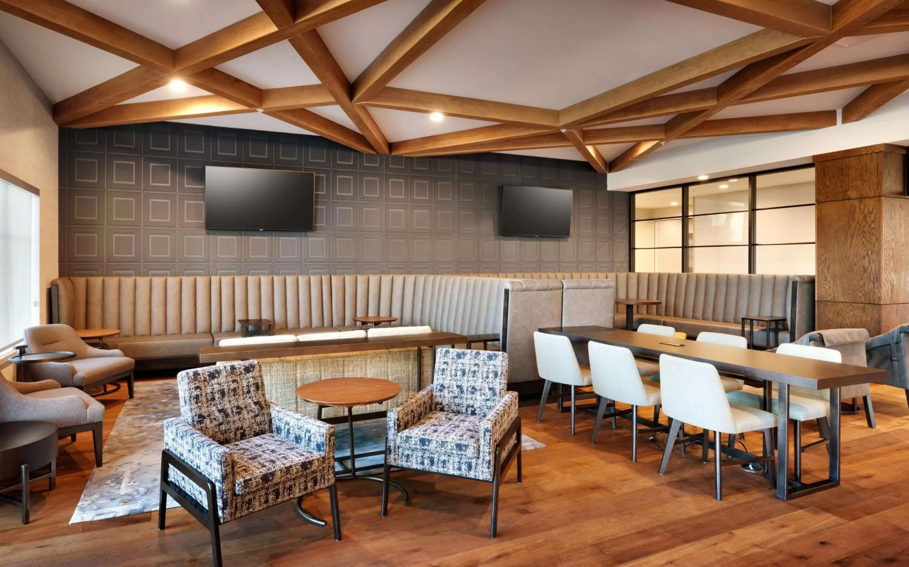 Lounge or bar in Hilton Garden Inn Prescott Downtown, Az