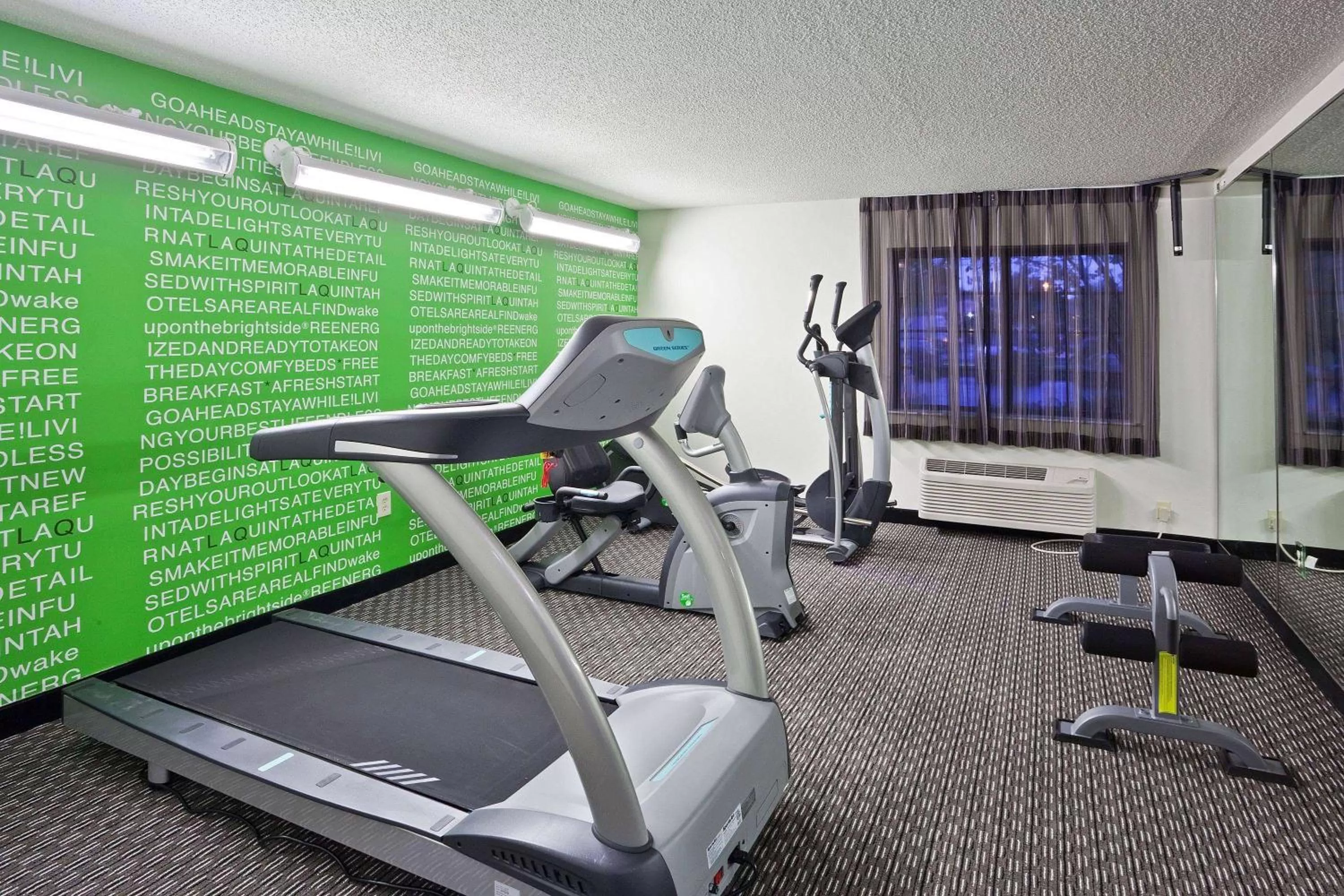 Fitness centre/facilities in La Quinta by Wyndham Cleveland Macedonia