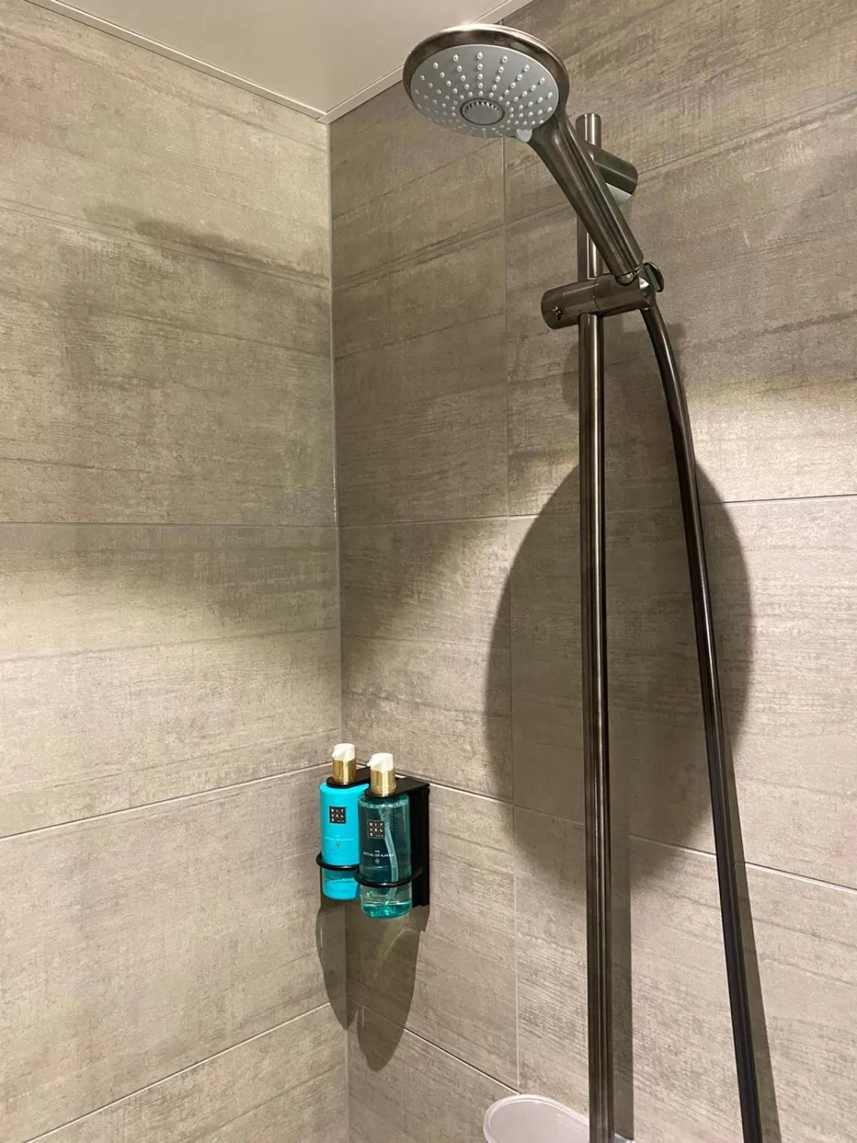 Bathroom in Skyline Airport Hotel