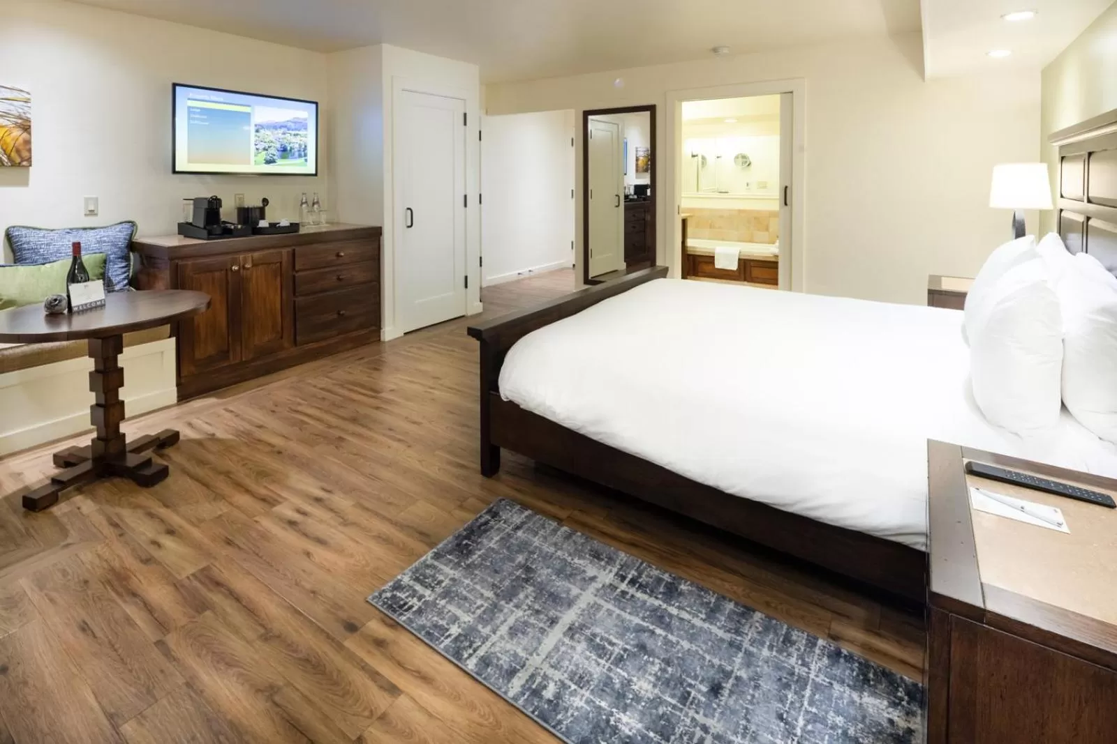 Bed in The Quail Lodge