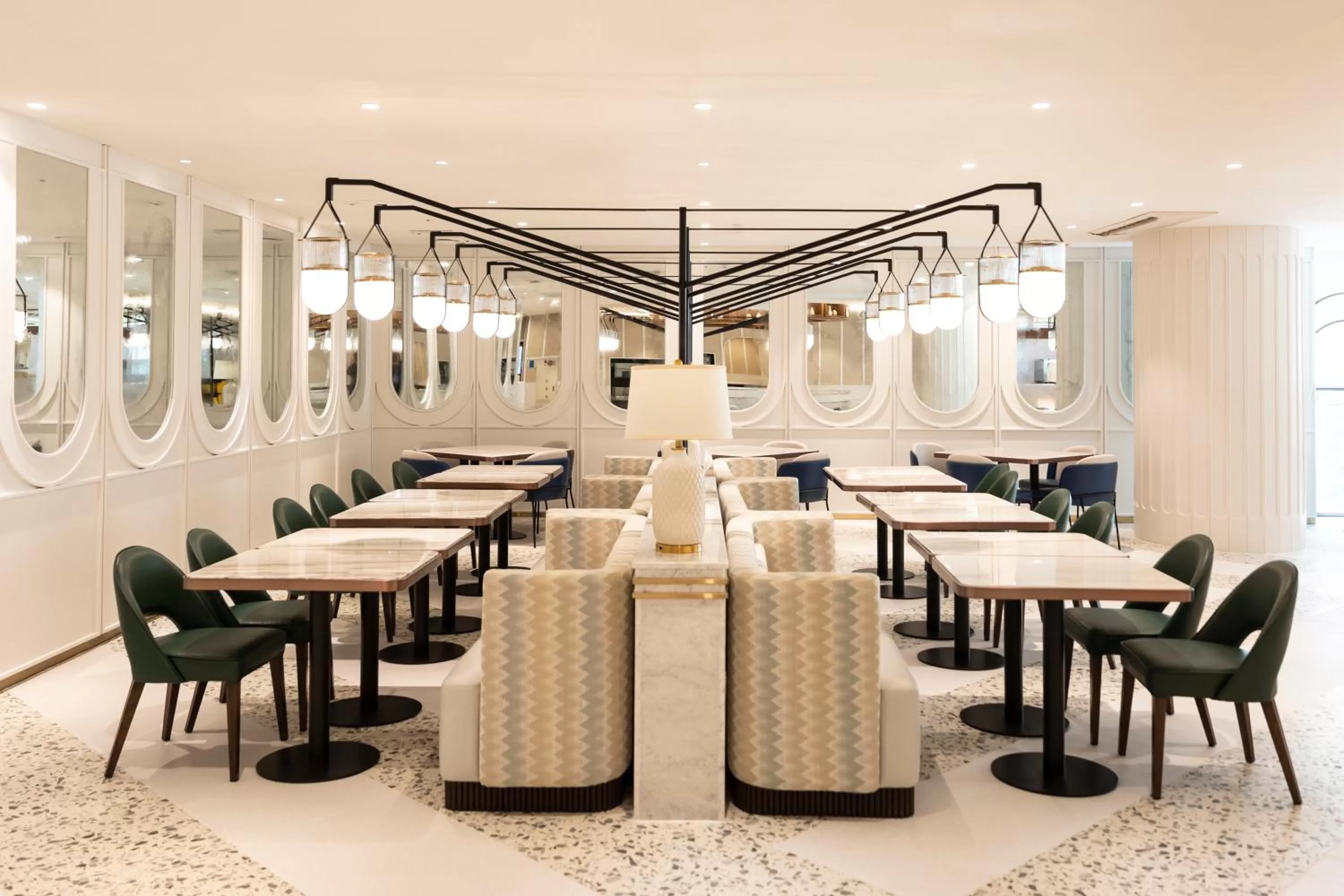 Restaurant/places to eat in Ibis Ambassador Suwon