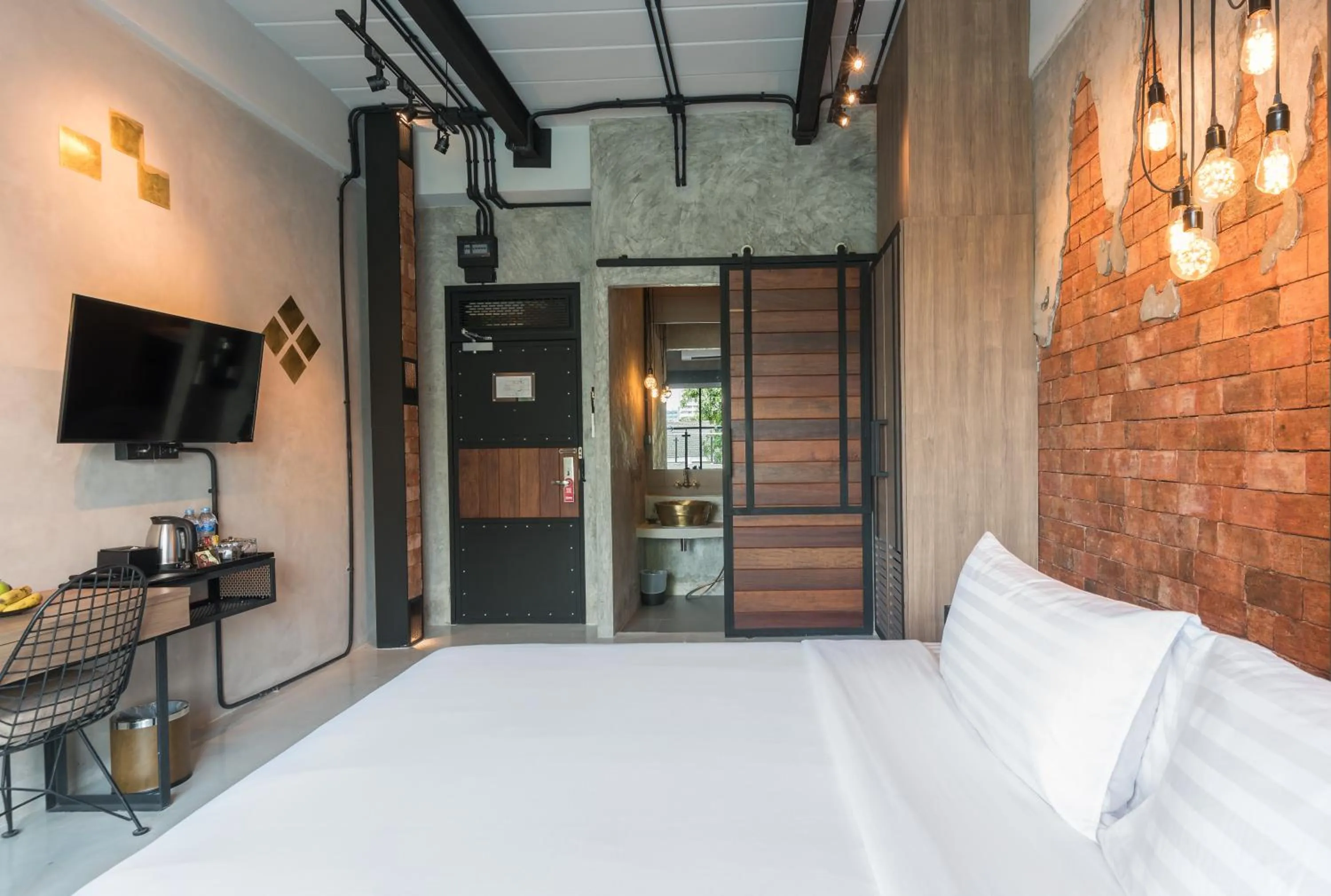 Bathroom, Bed in Sea Crest by Jomtien