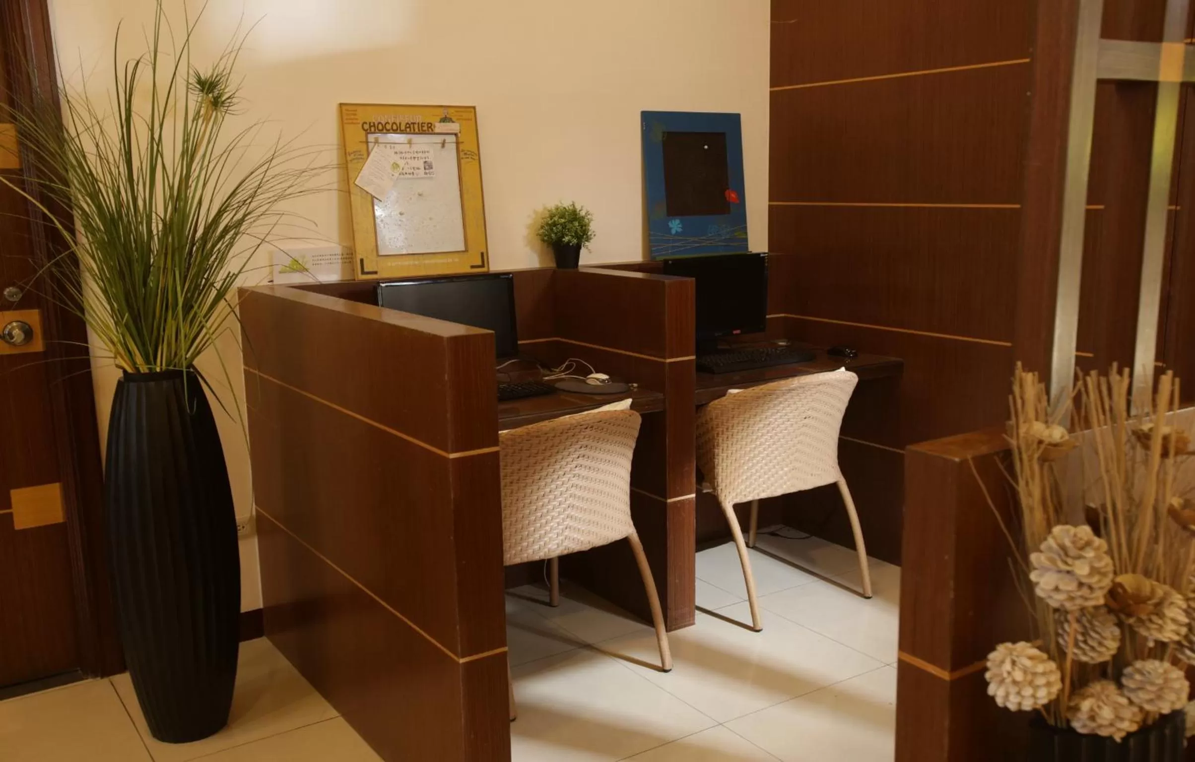 Evening entertainment in Beachcastle & Sea View Villa