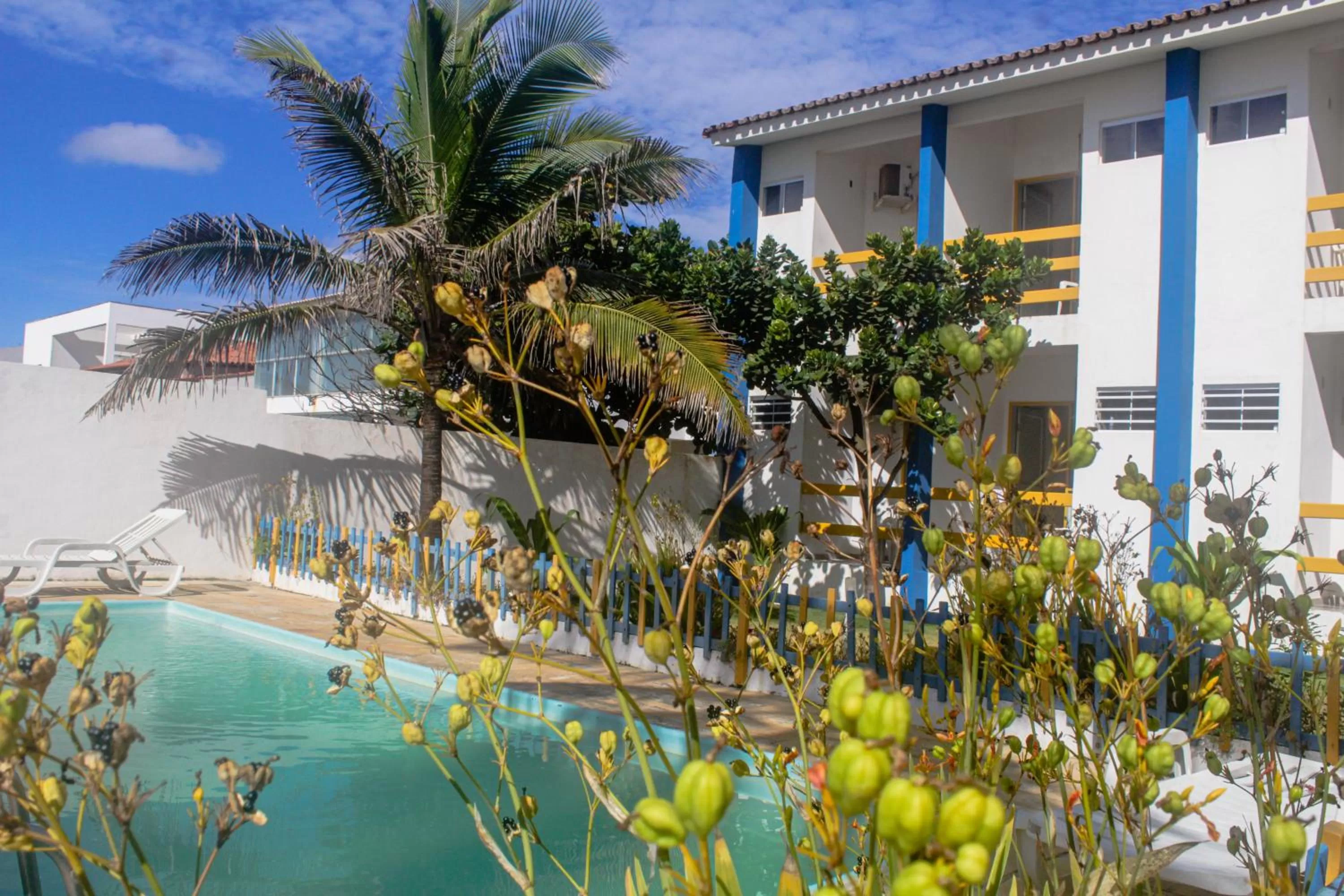 Swimming pool, Property Building in Pousada Solar das Flores