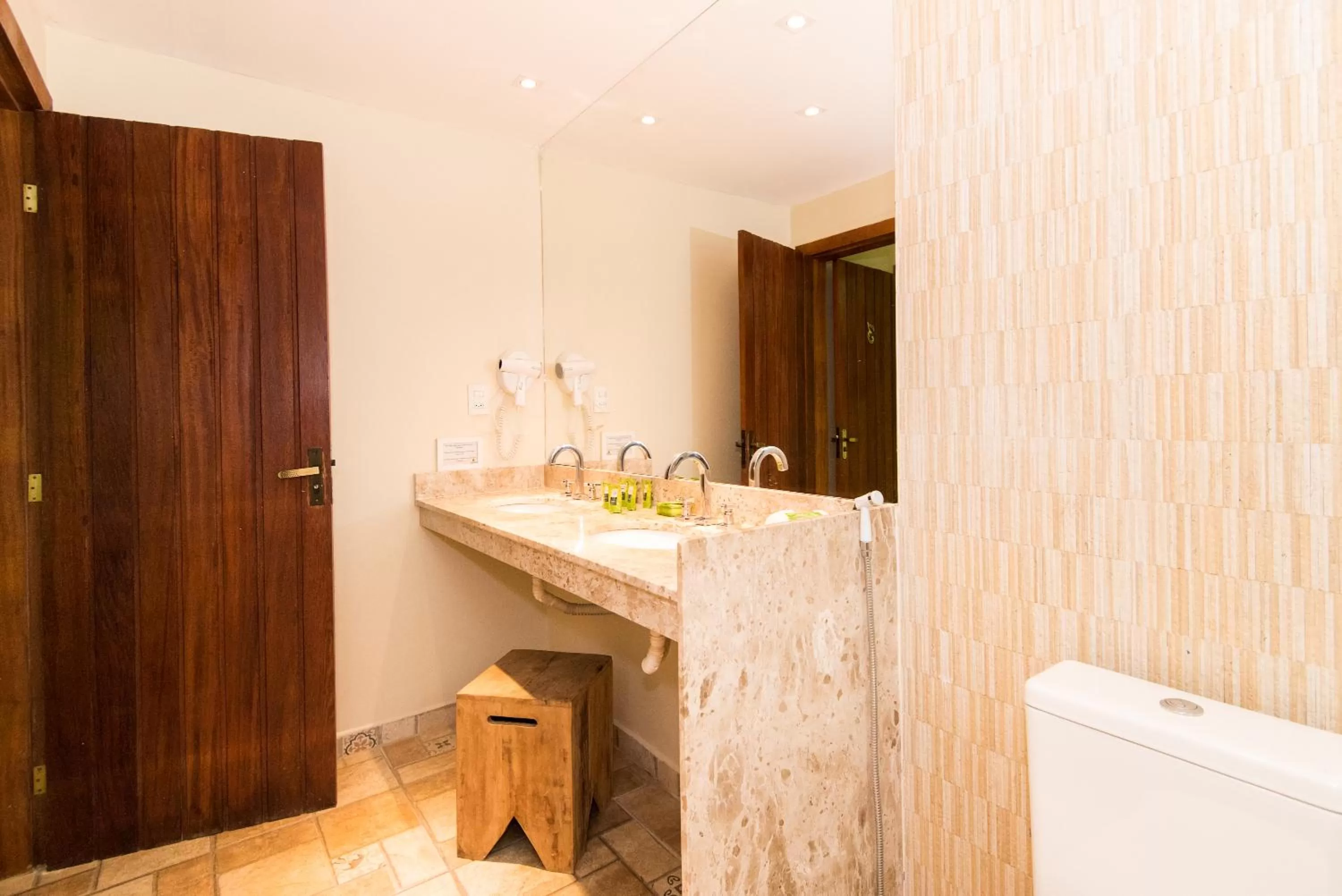 Bathroom in Pousada La Dolce Vita