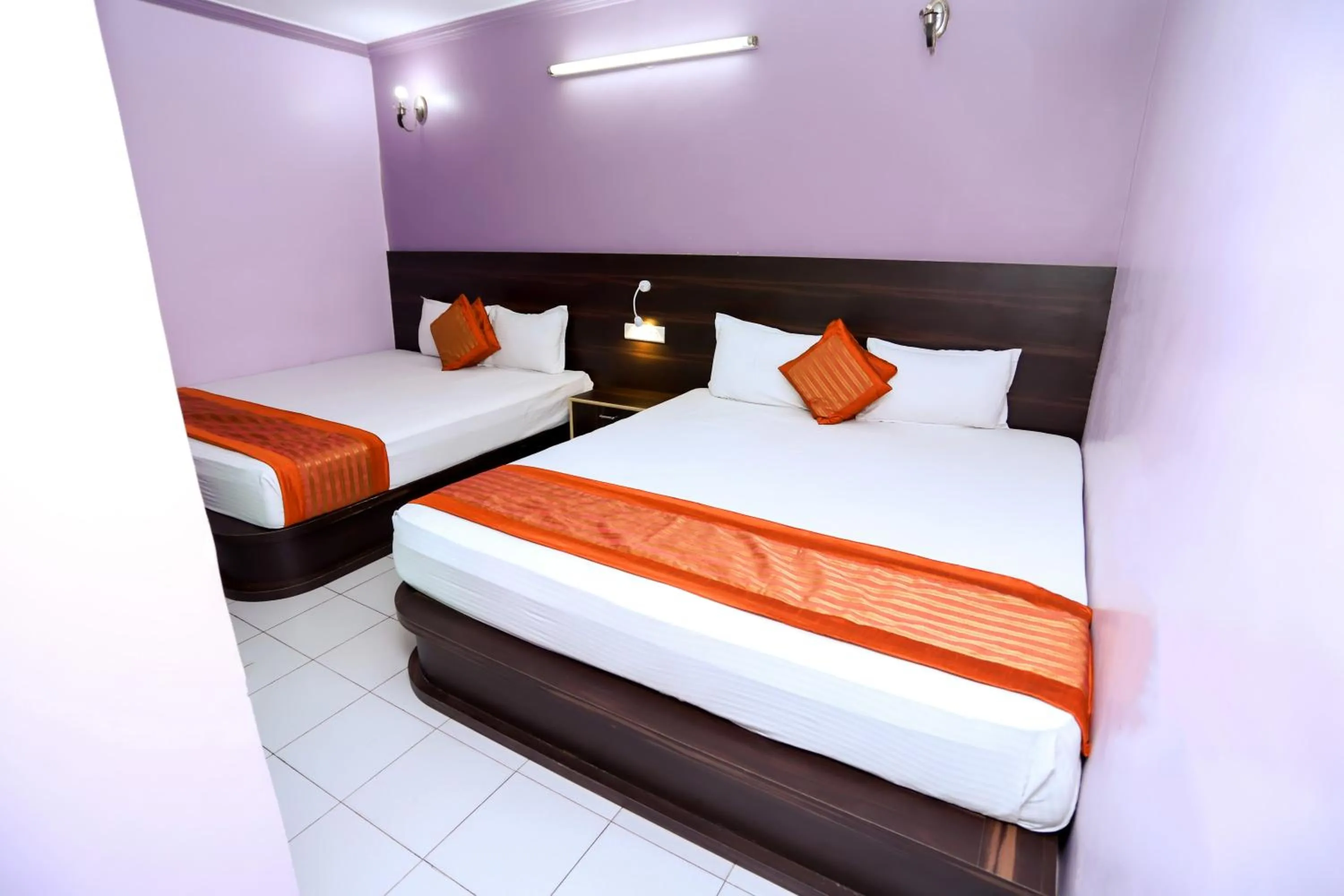 Photo of the whole room, Bed in Hotel Jaisingh Palace