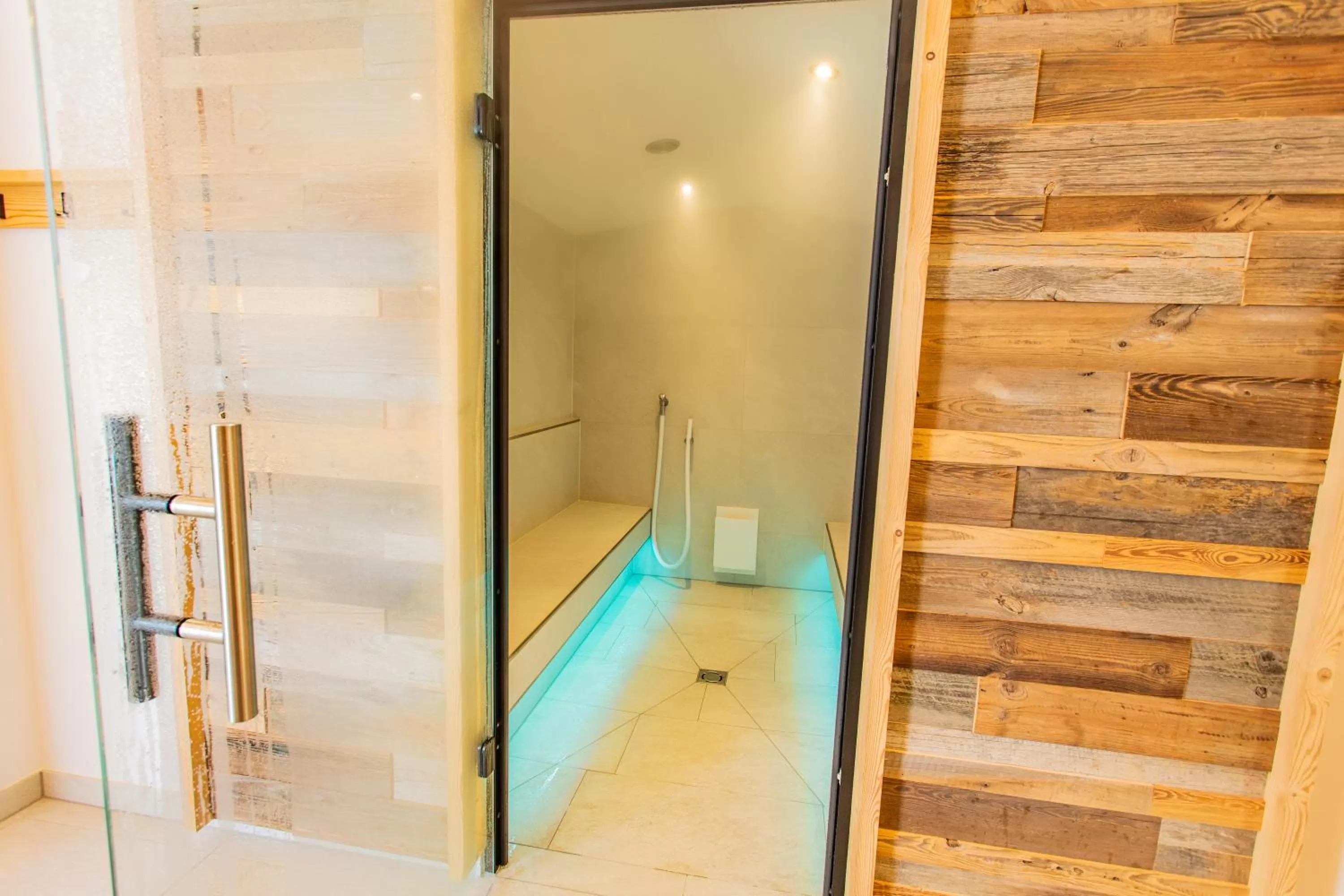 Steam room in Hotel Rösslhof