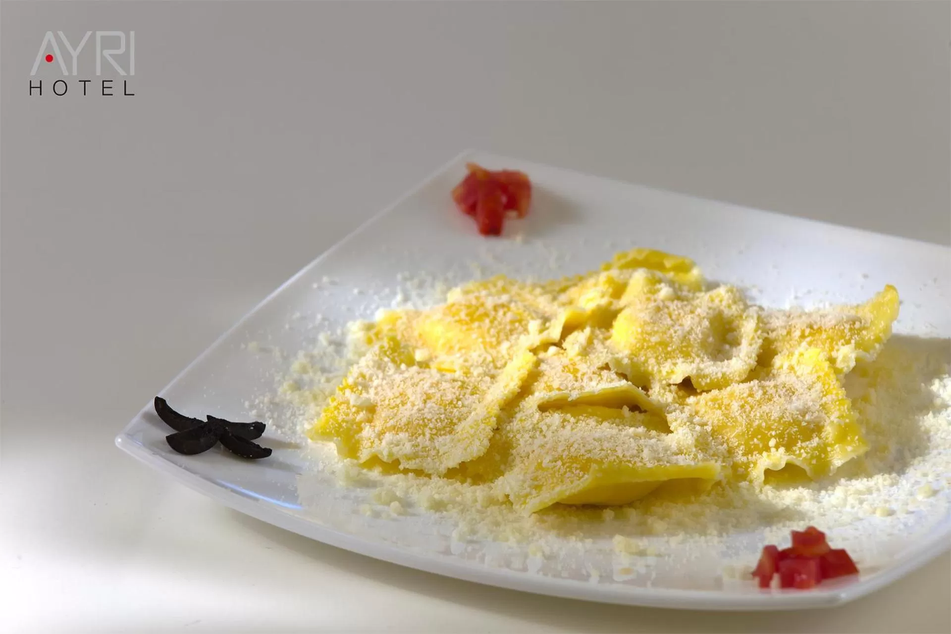 Food and drinks in Hotel Ayri