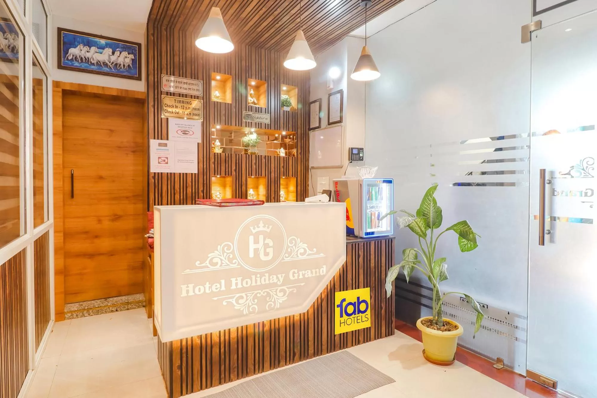 Lobby or reception in FabHotel Holiday Grand