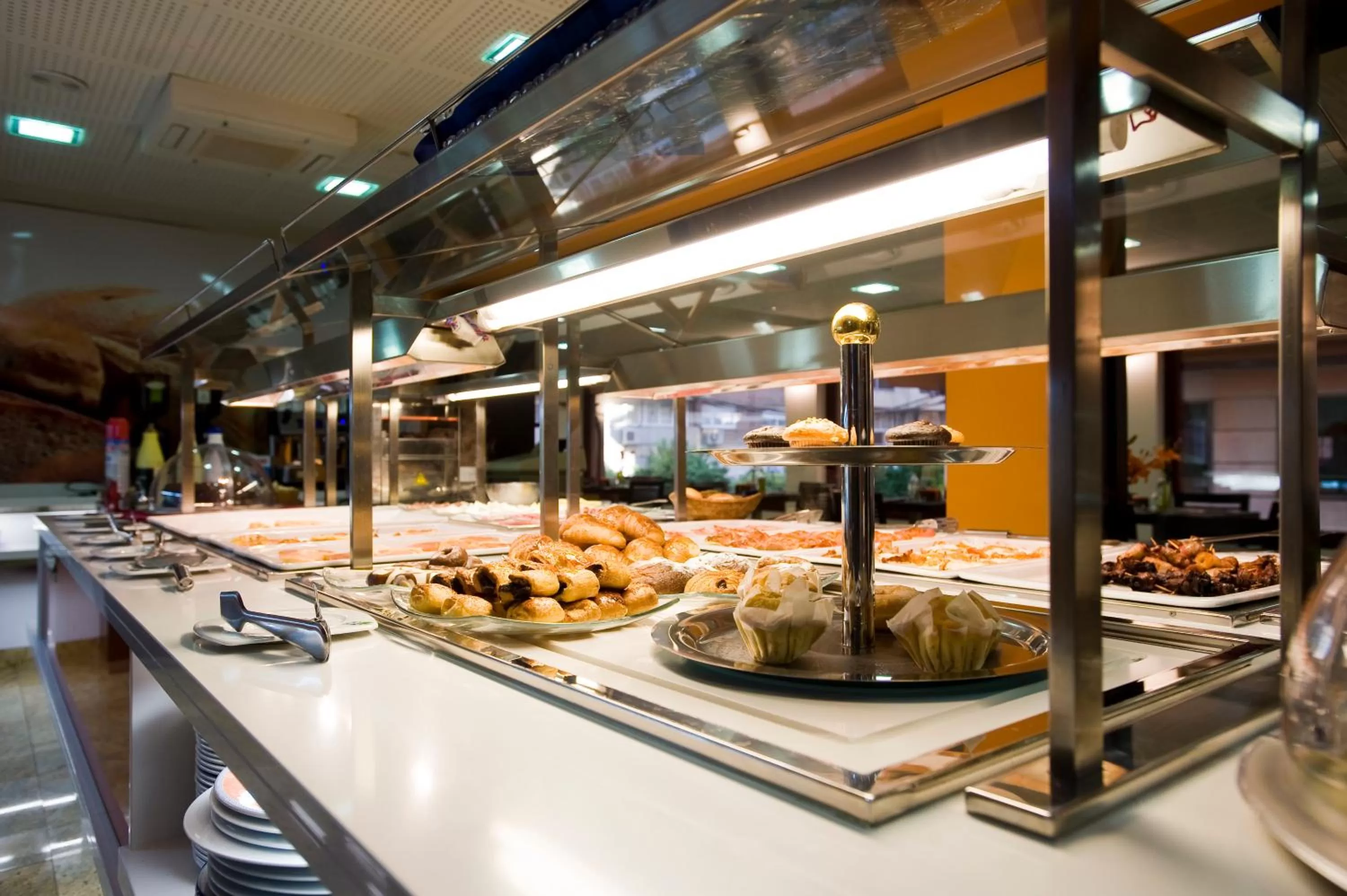 Buffet breakfast in Hotel El Churra