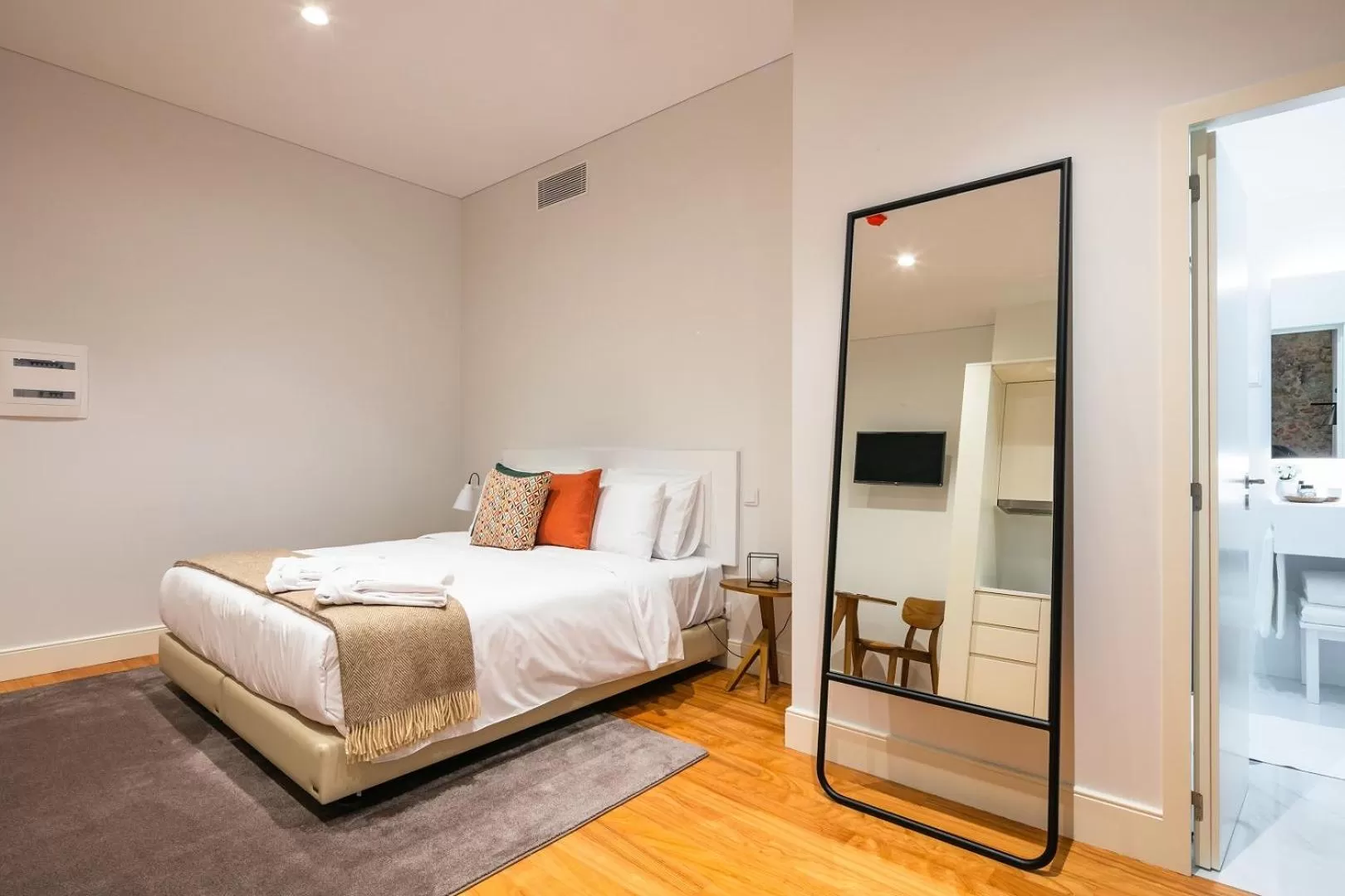 Bedroom, Bed in Porto River Infante