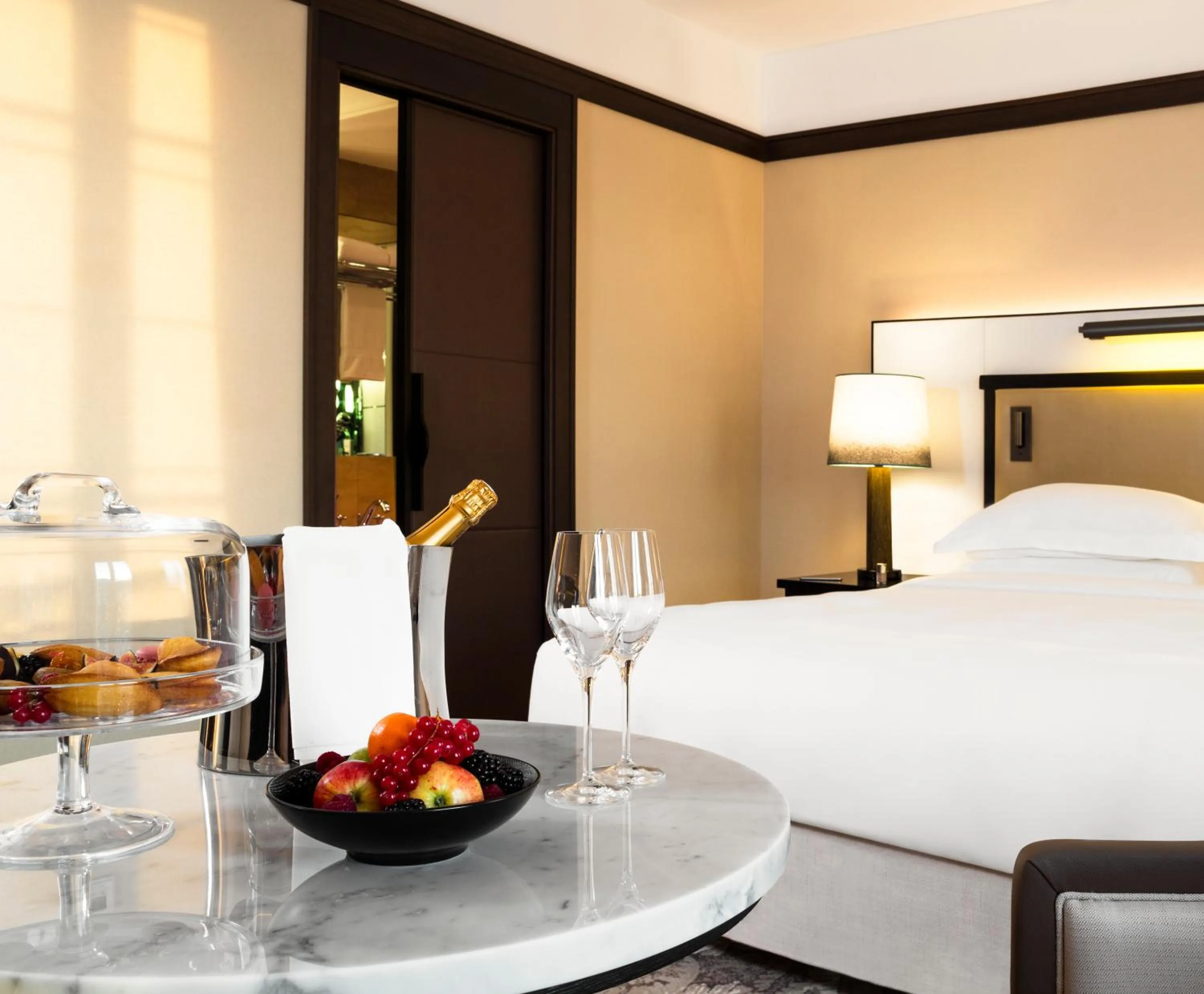 Photo of the whole room, Bed in Hyatt Paris Madeleine